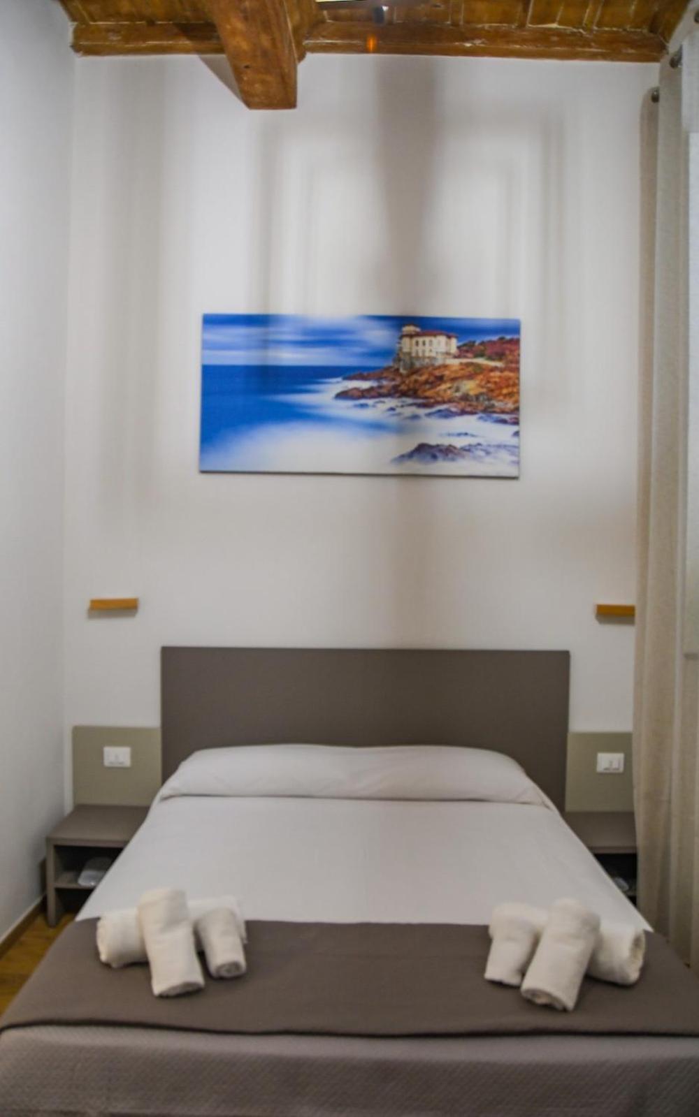 Double Room Private Bathroom