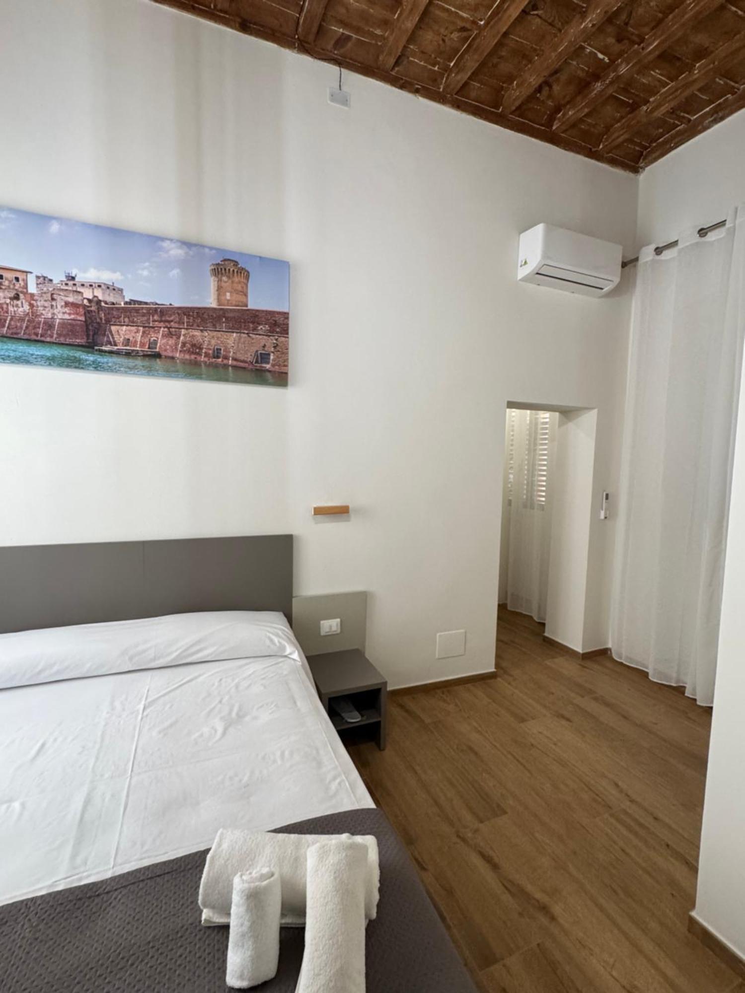 Double Room Private Bathroom