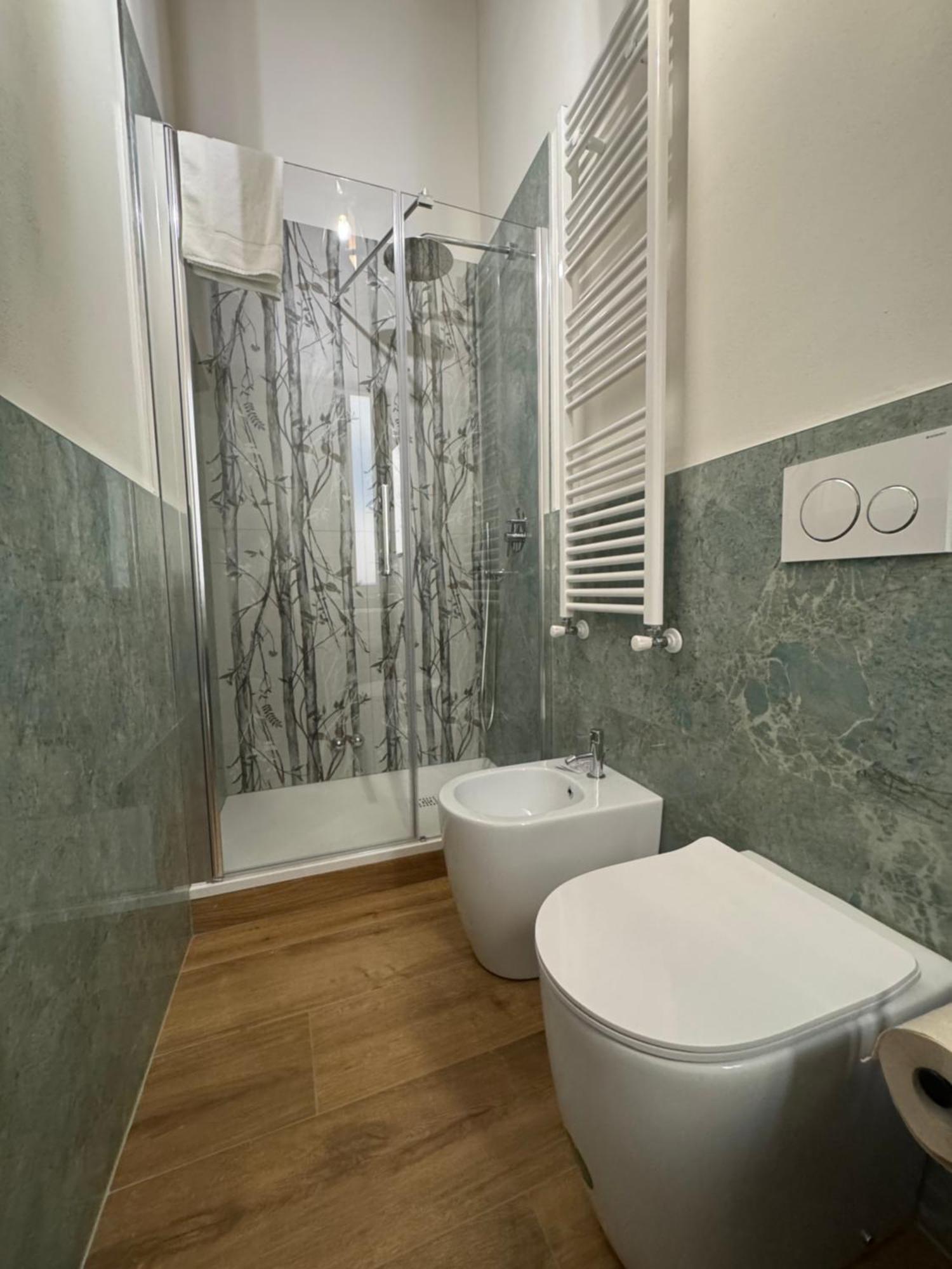 Double Room Private Bathroom