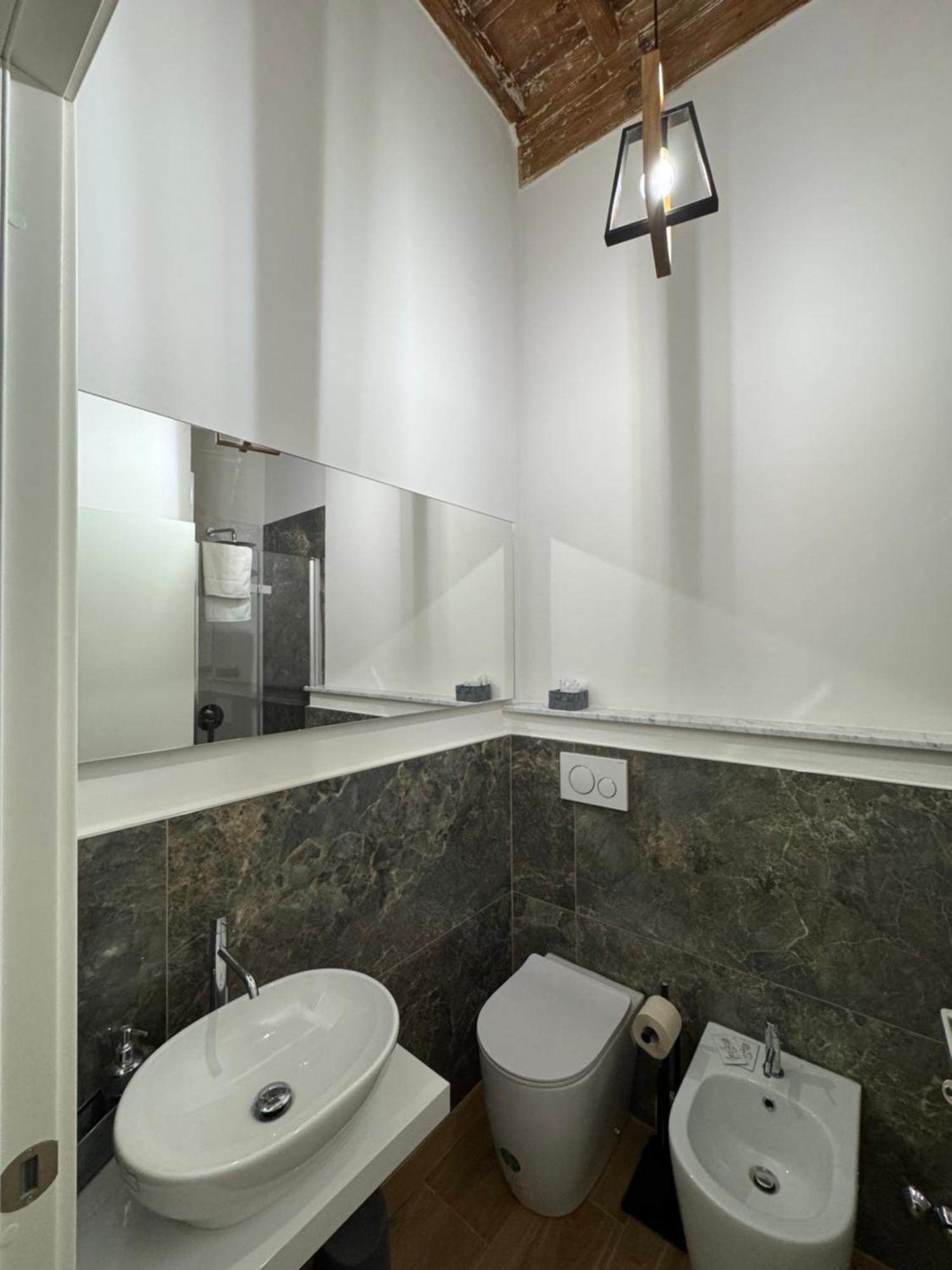 Double Room Private Bathroom