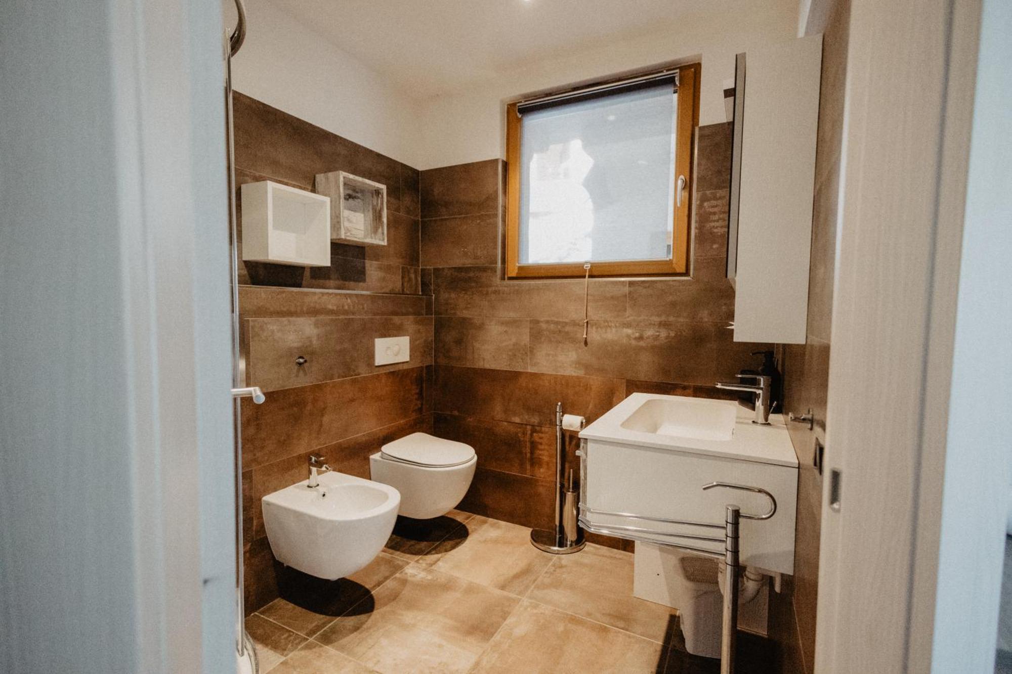 Triple Room Bathroom