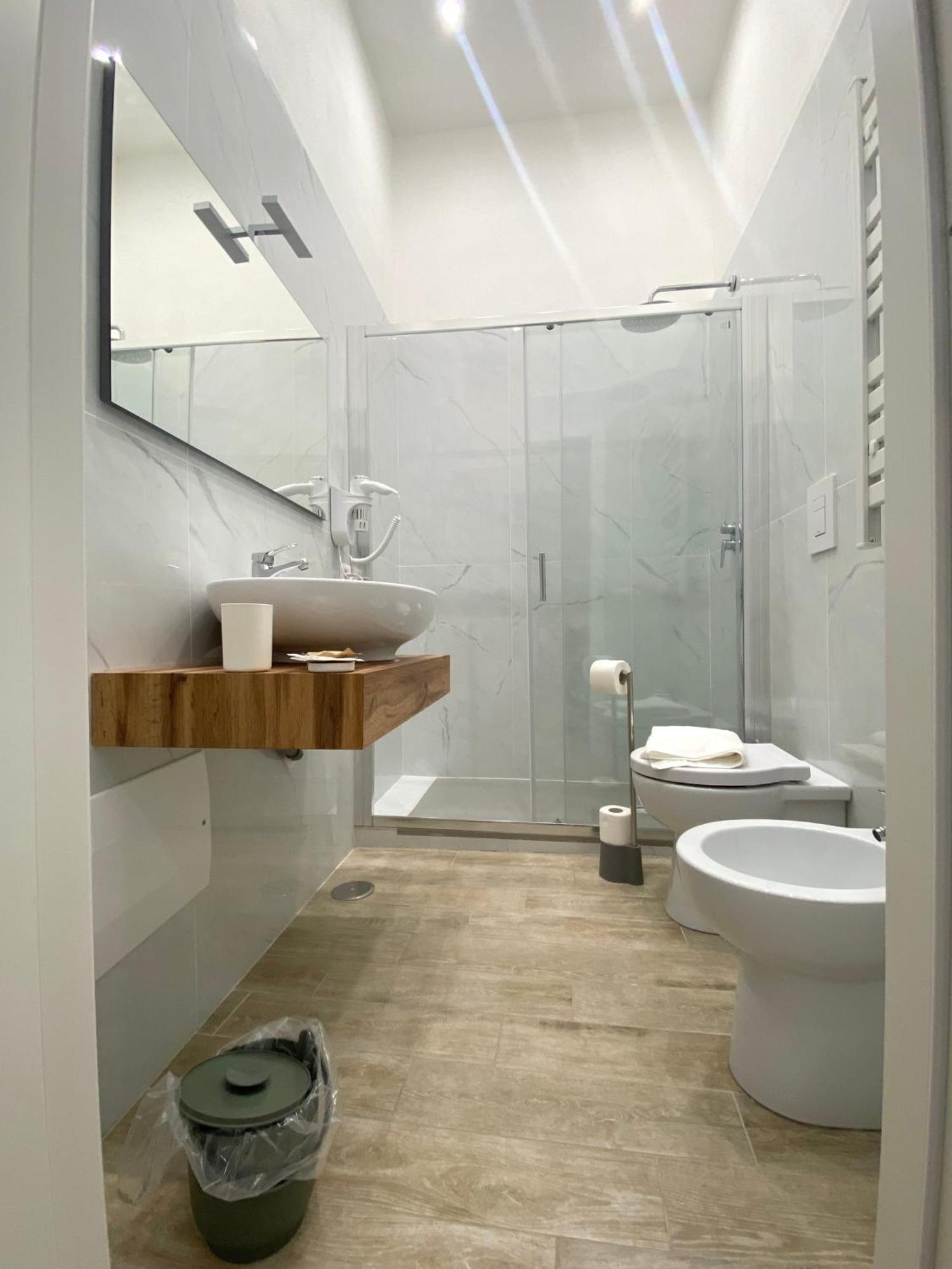 Double Room Private Bathroom