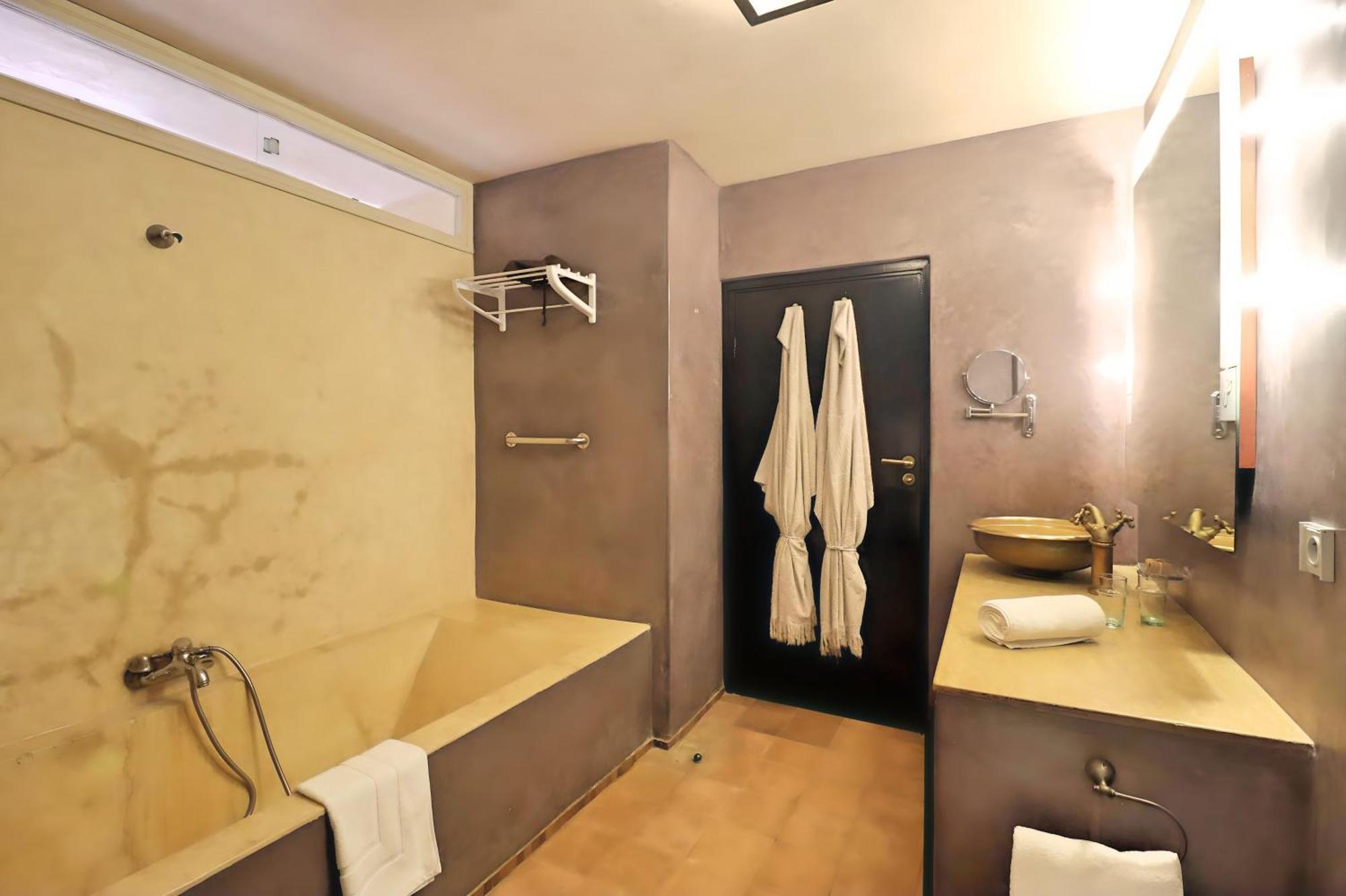 Mogador Suite,1697847807:JPEG