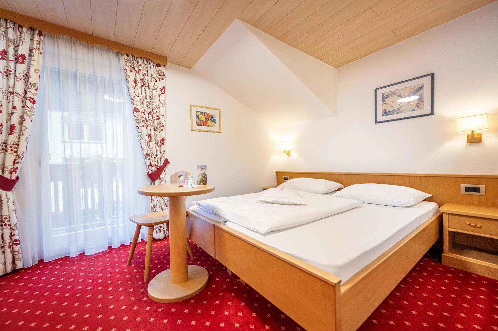 Large Single Room