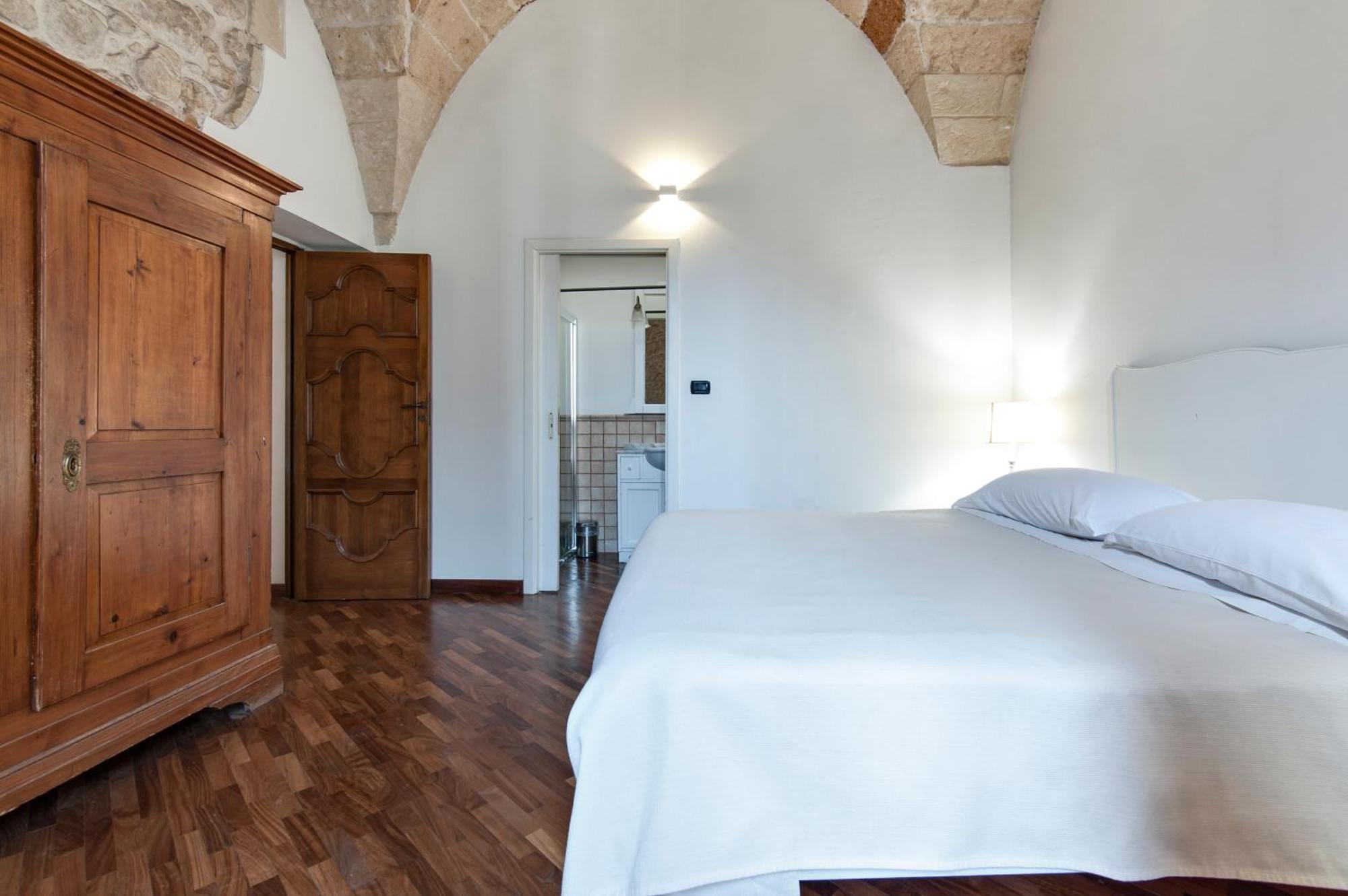 Apartment with Terrace,1698920562:JPEG