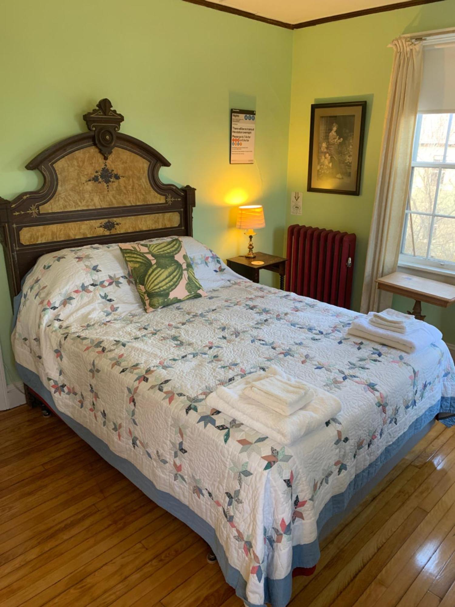 Deluxe Queen Room