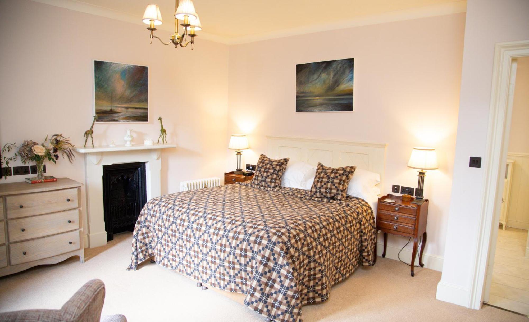 Deluxe King Room