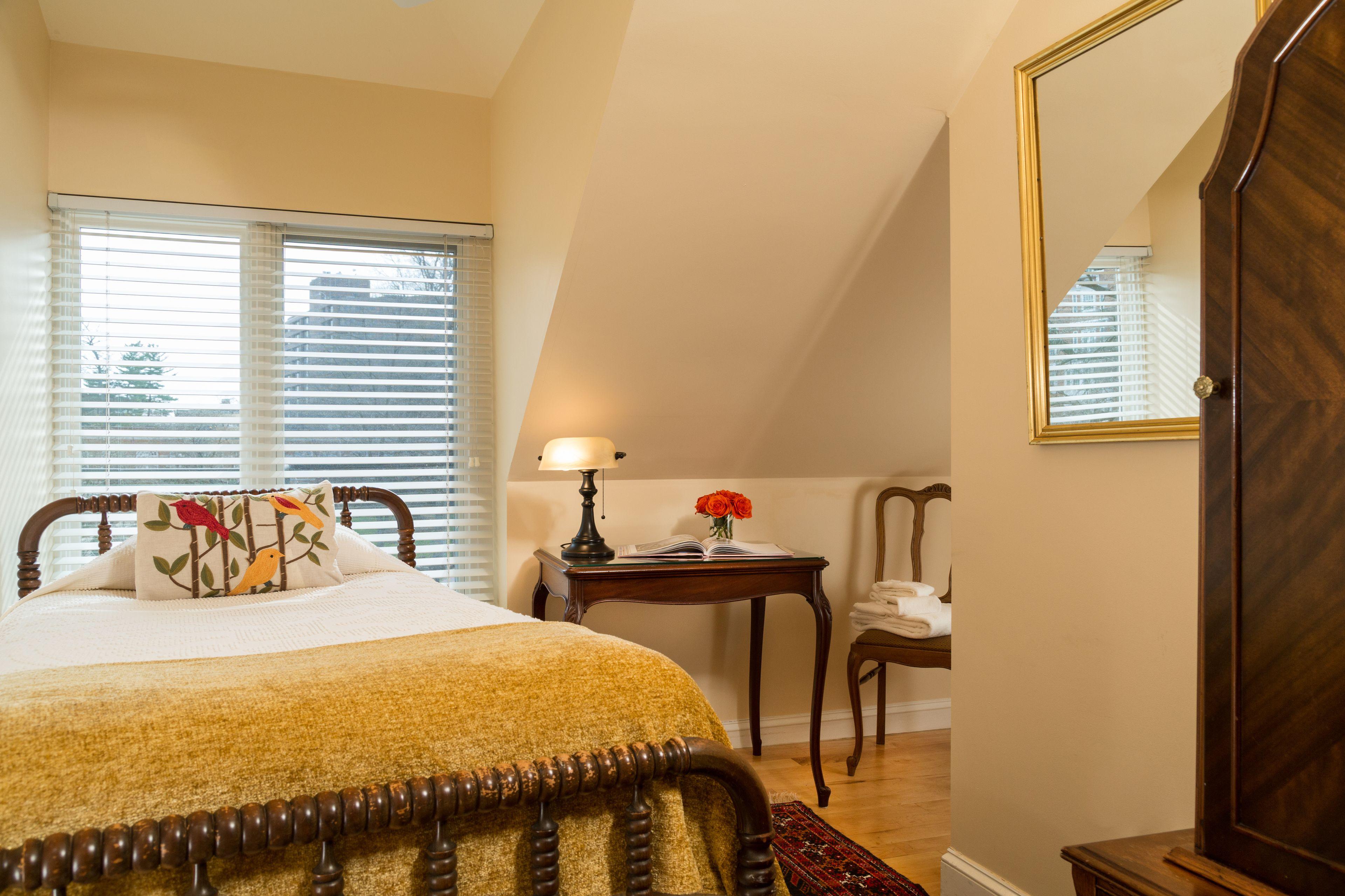 Small Twin Room