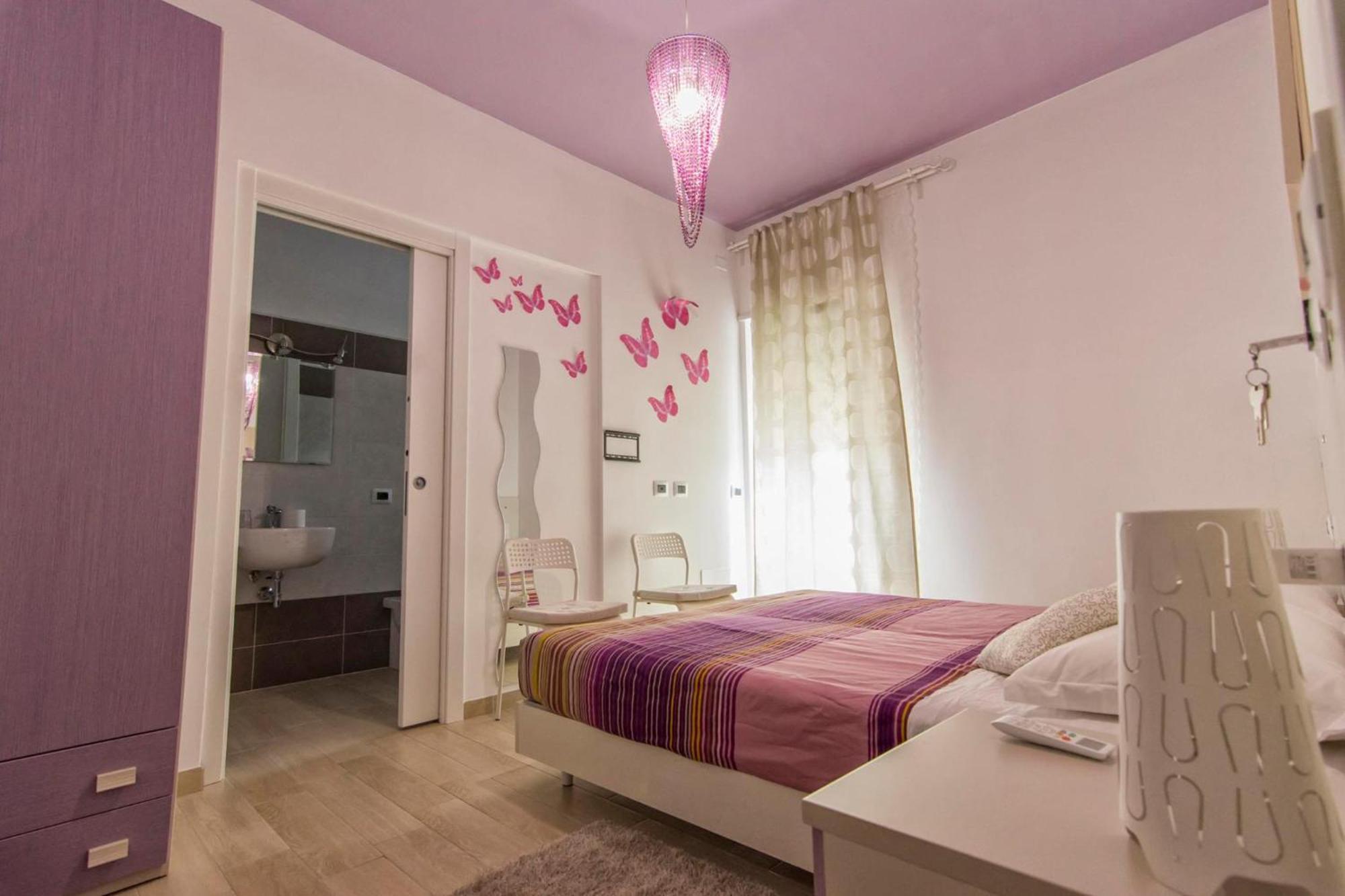 Double Room Private Bathroom
