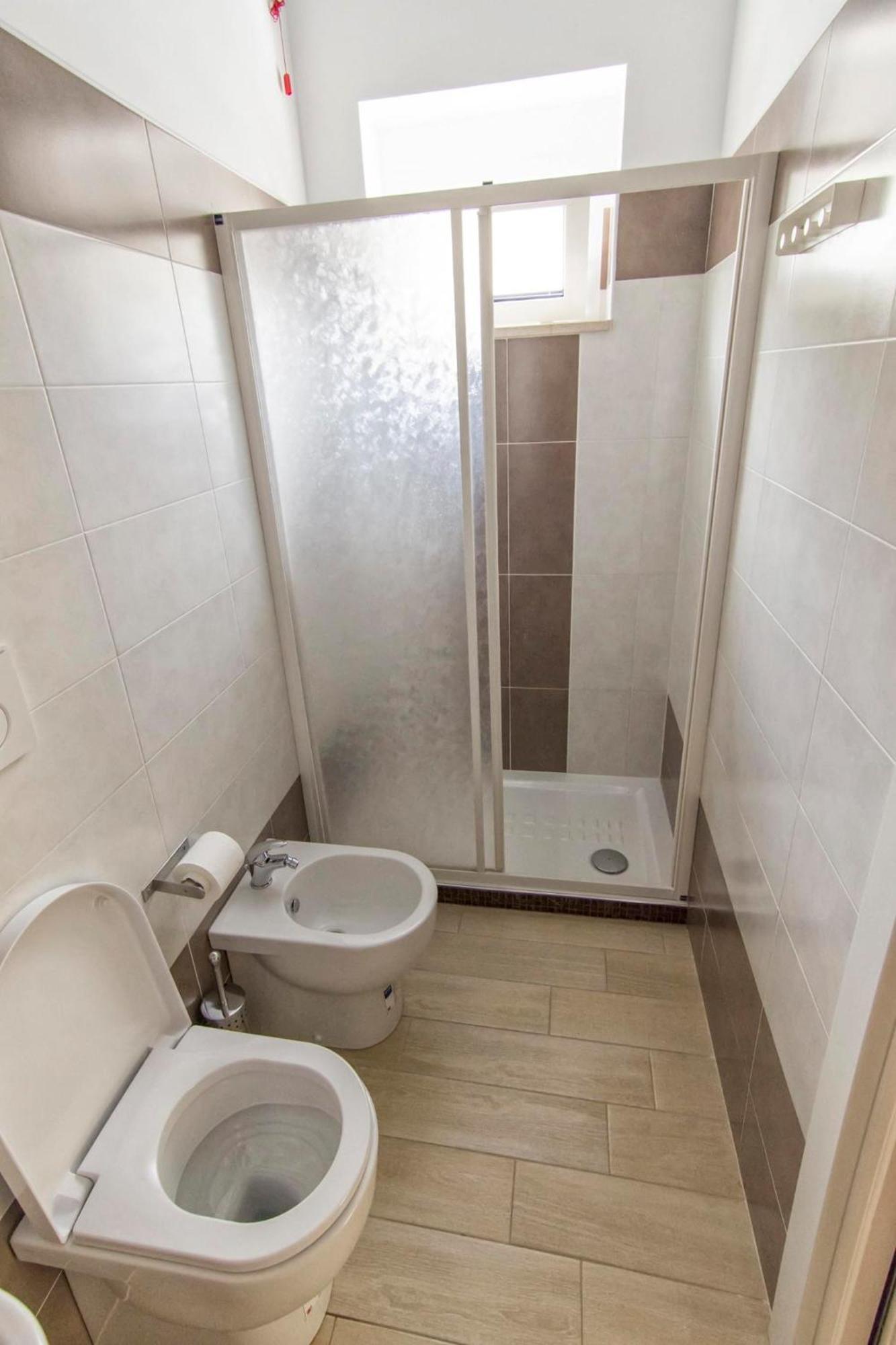 Double Room Private Bathroom