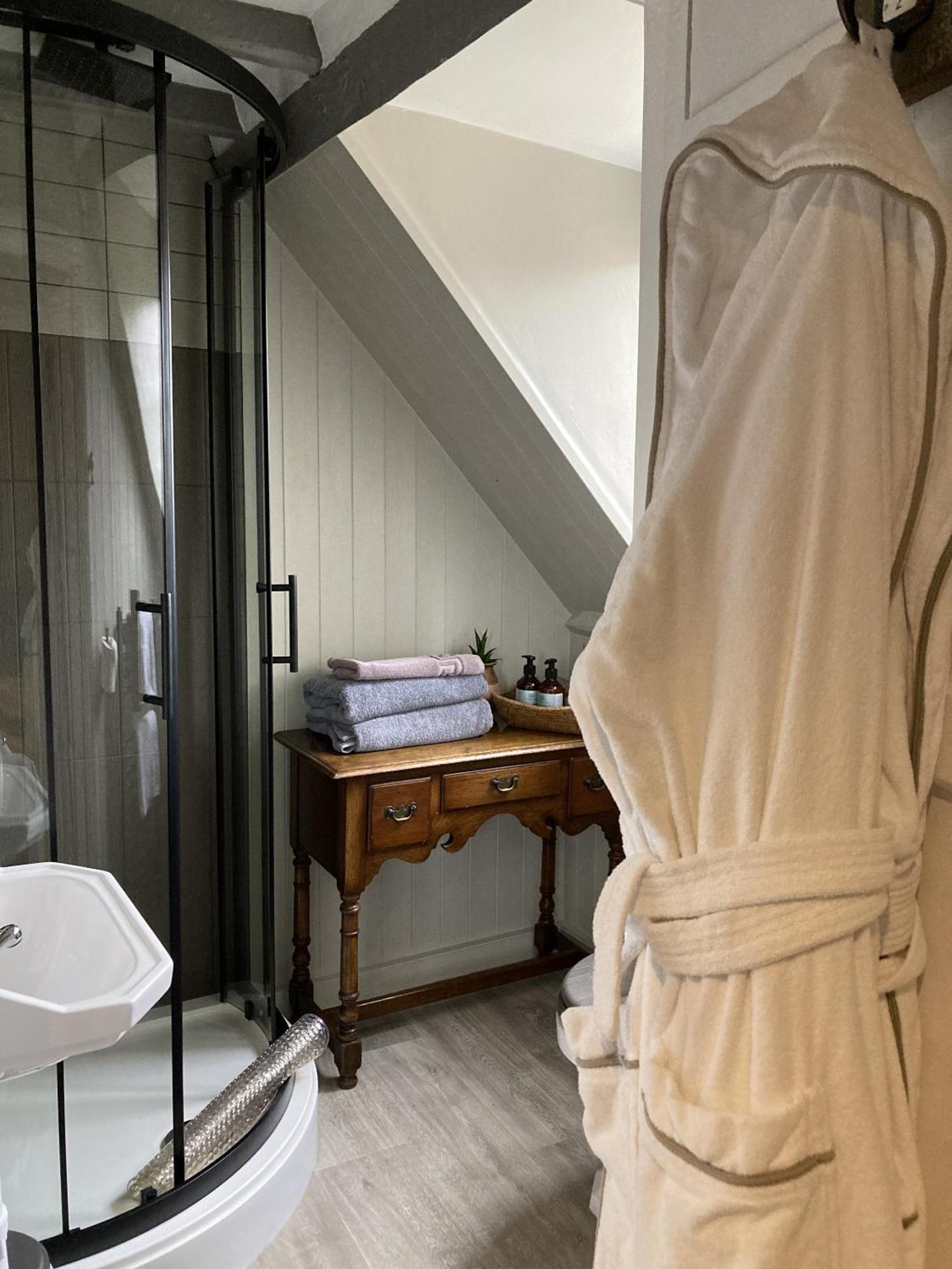 Double Room with Private Bathroom
