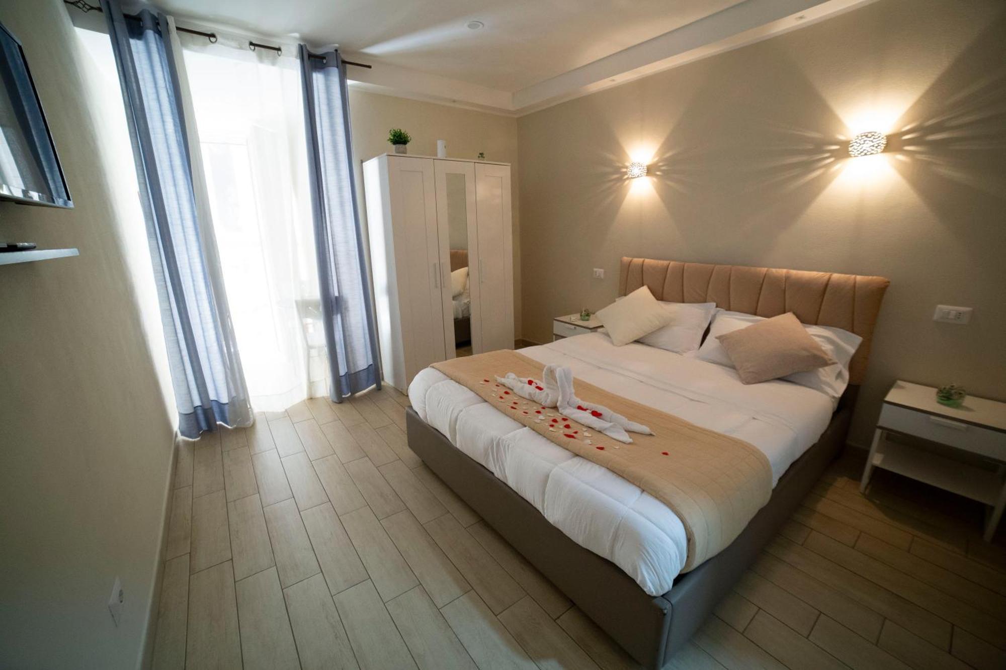 Double Room,1731545727:JPEG