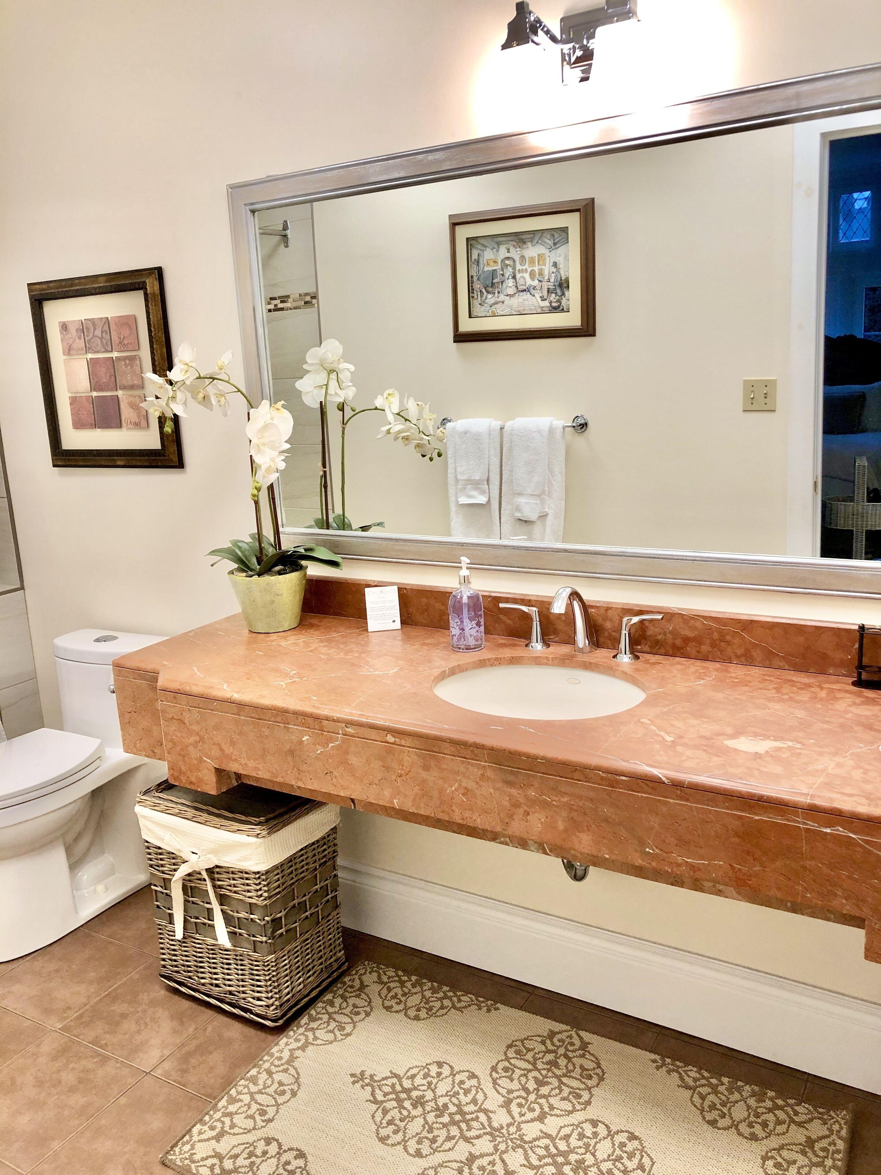 Olivia King Suite