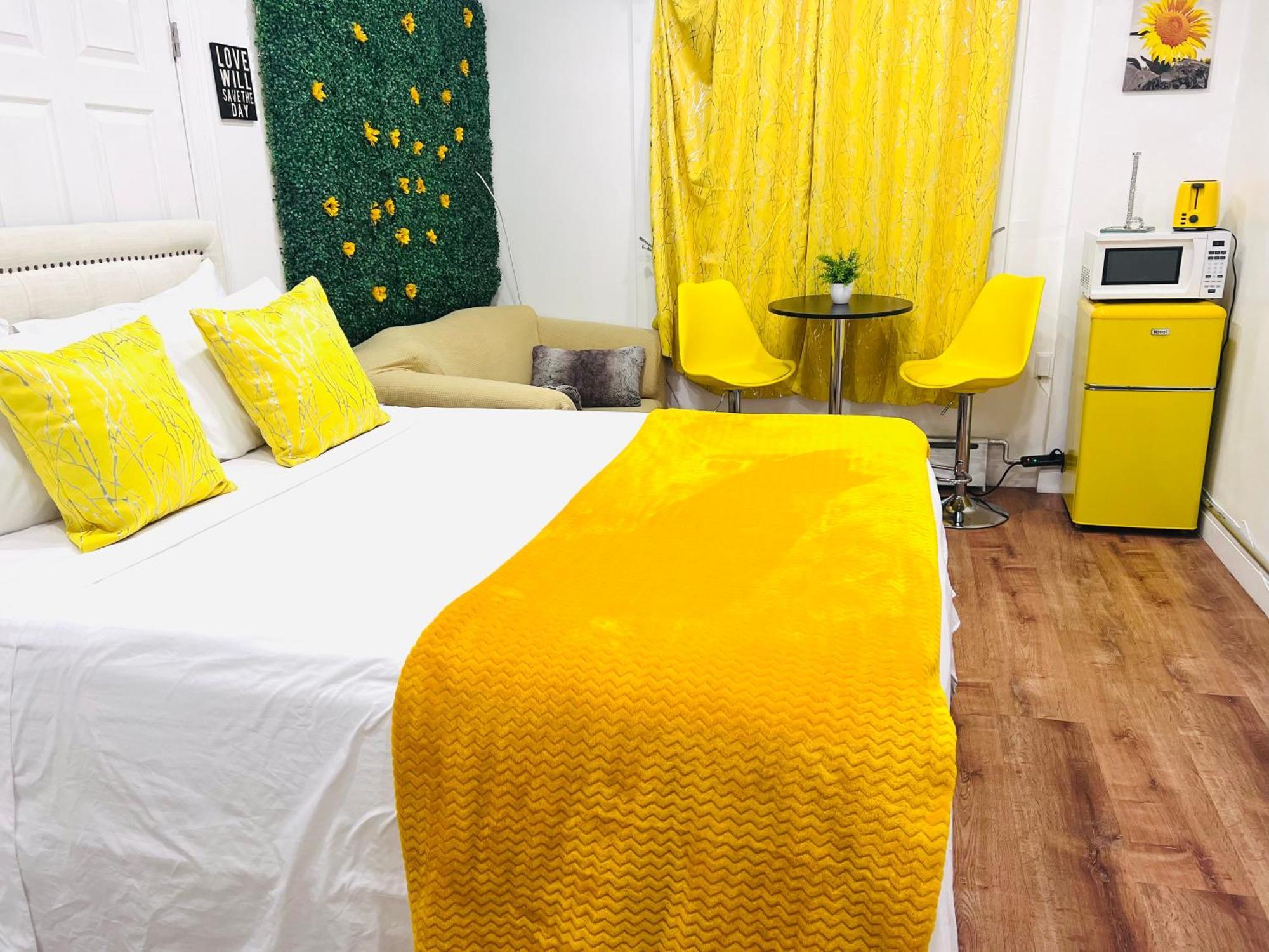 Queen Room