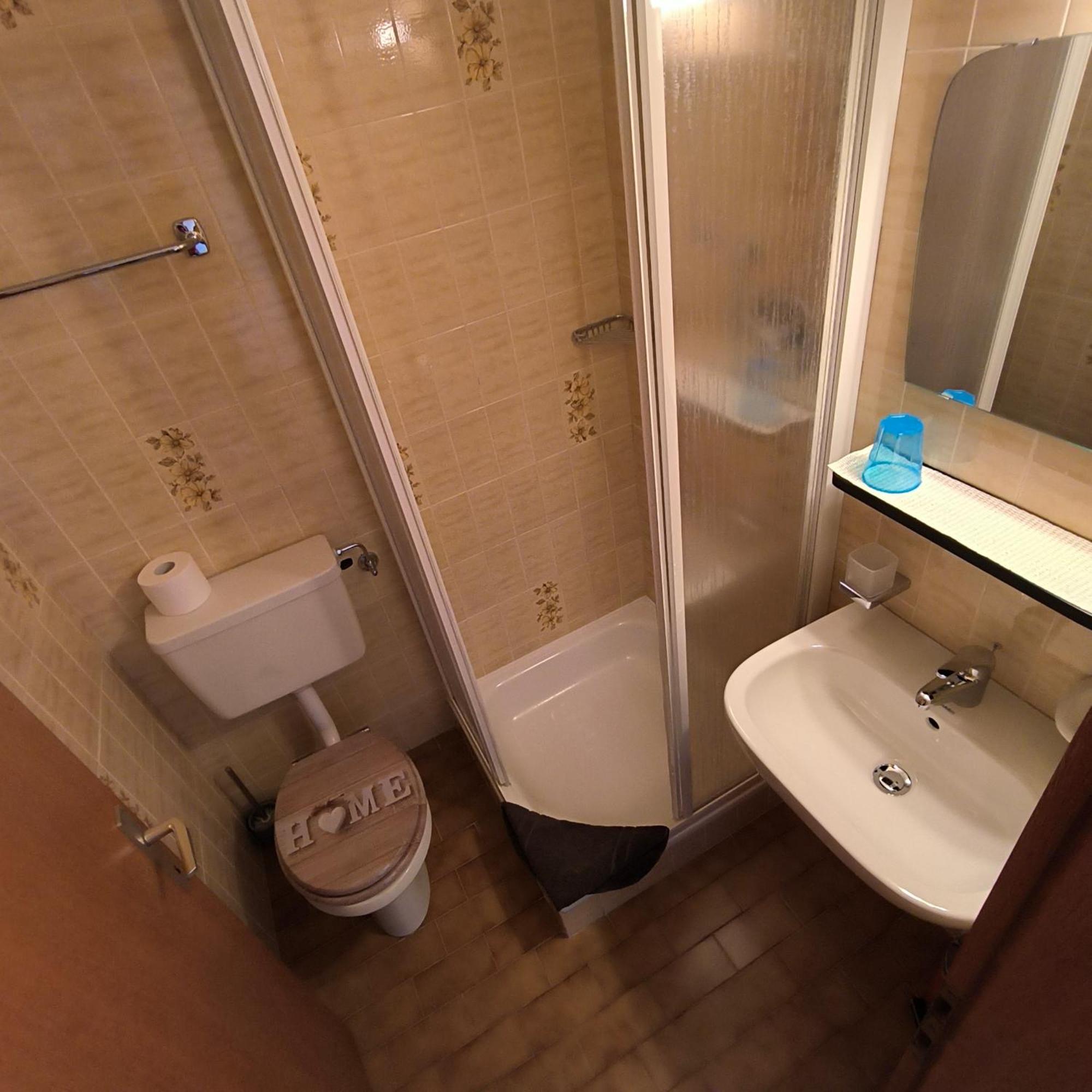 Single Room Balcony