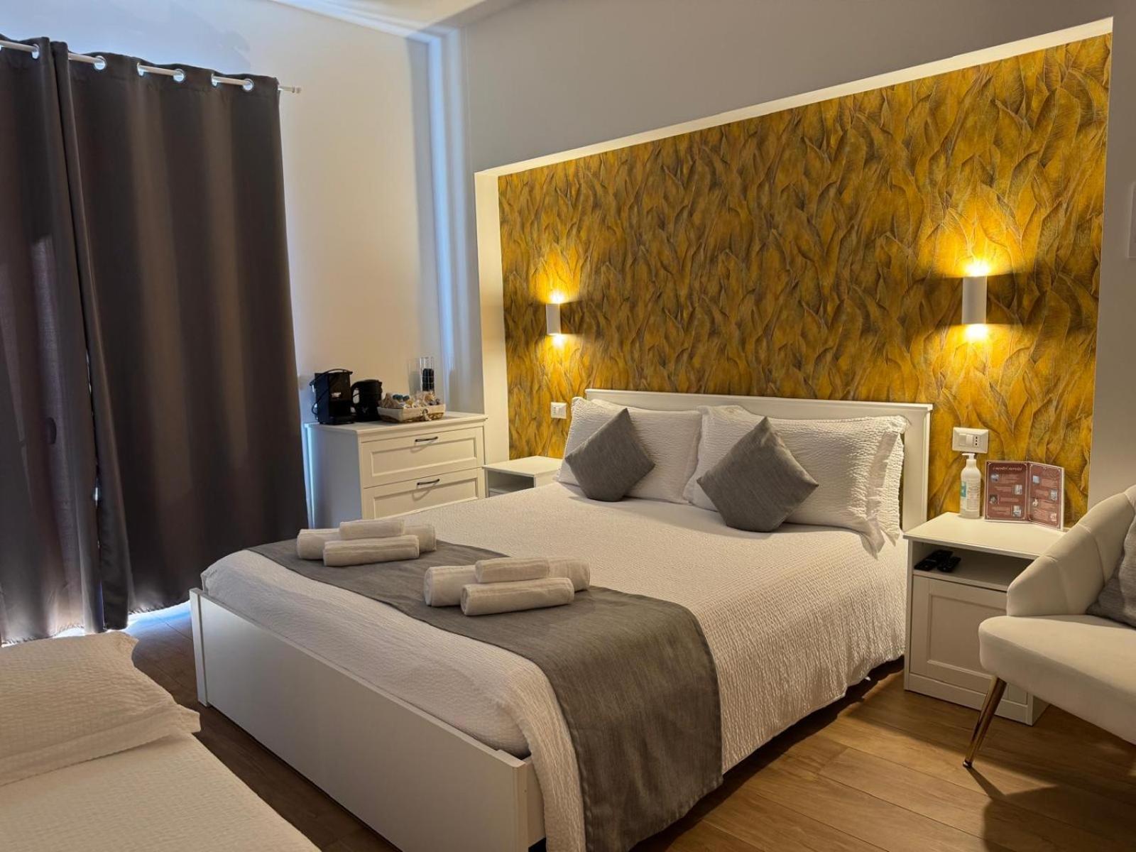 Deluxe Triple Room Sea View