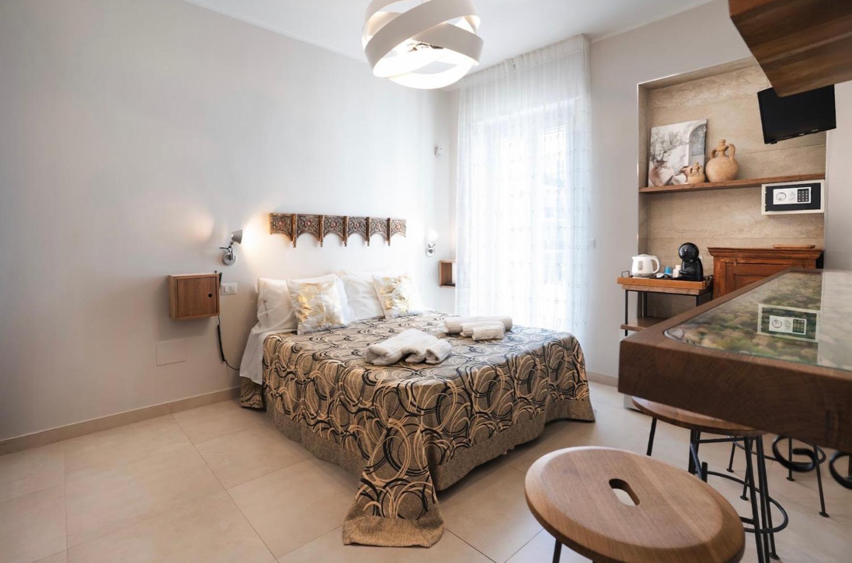 Deluxe Double or Twin Room with Balcony