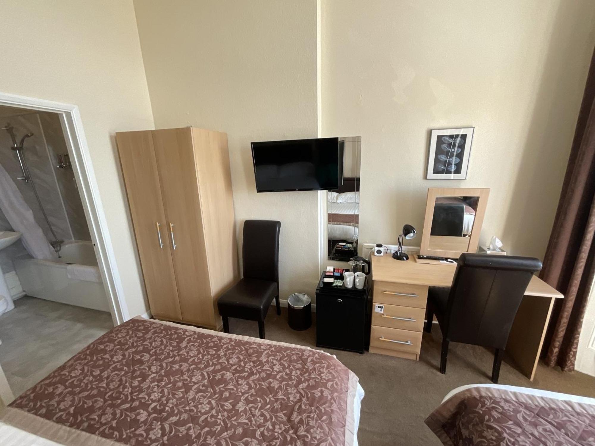 Family Room with Sea View