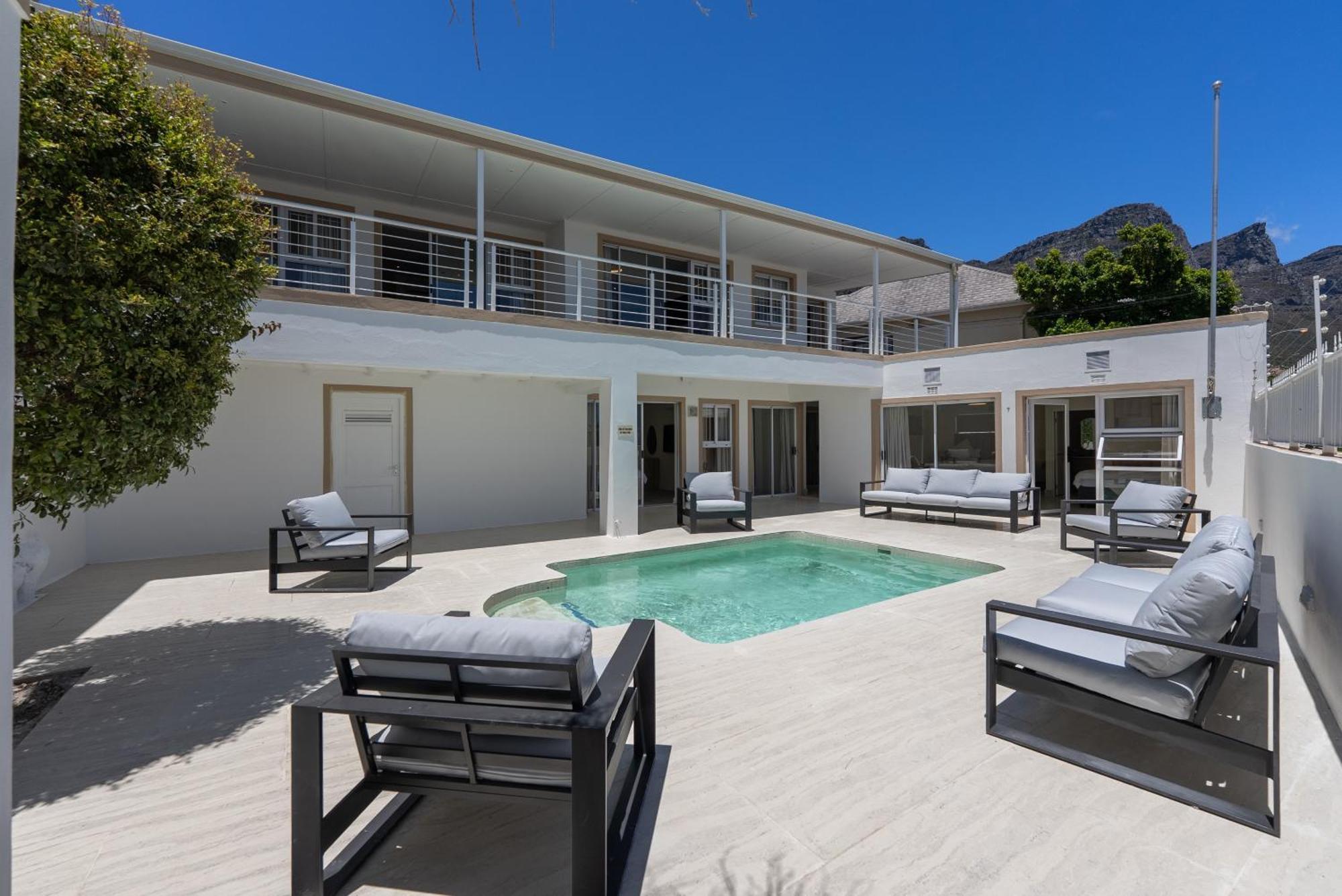 Double Room with Kitchenette and Pool View,1746870231:JPEG