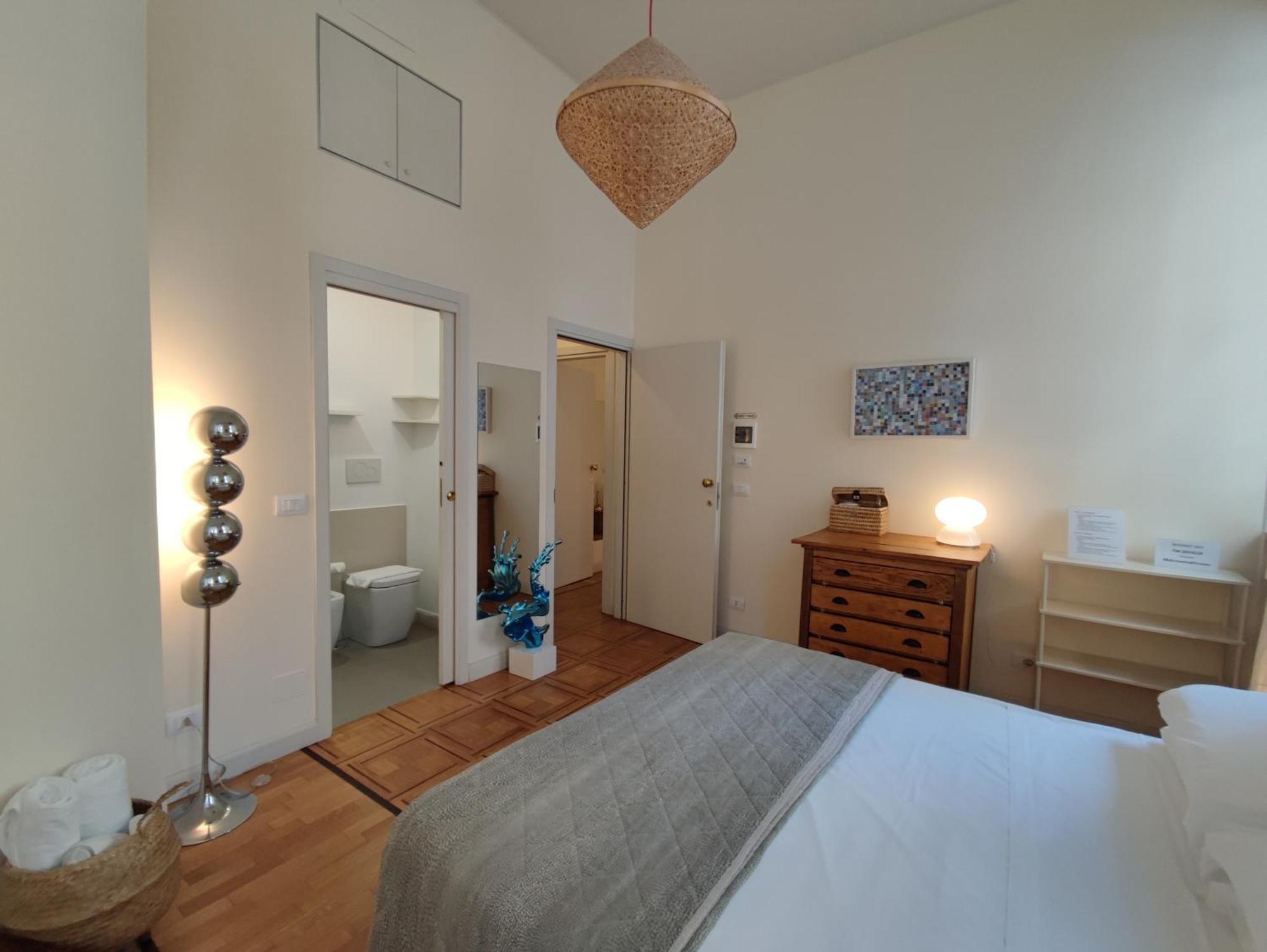 Double Room Private Bathroom
