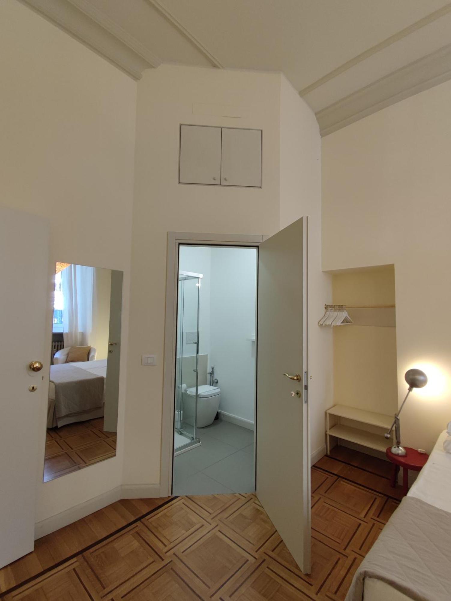 Double Room Private Bathroom