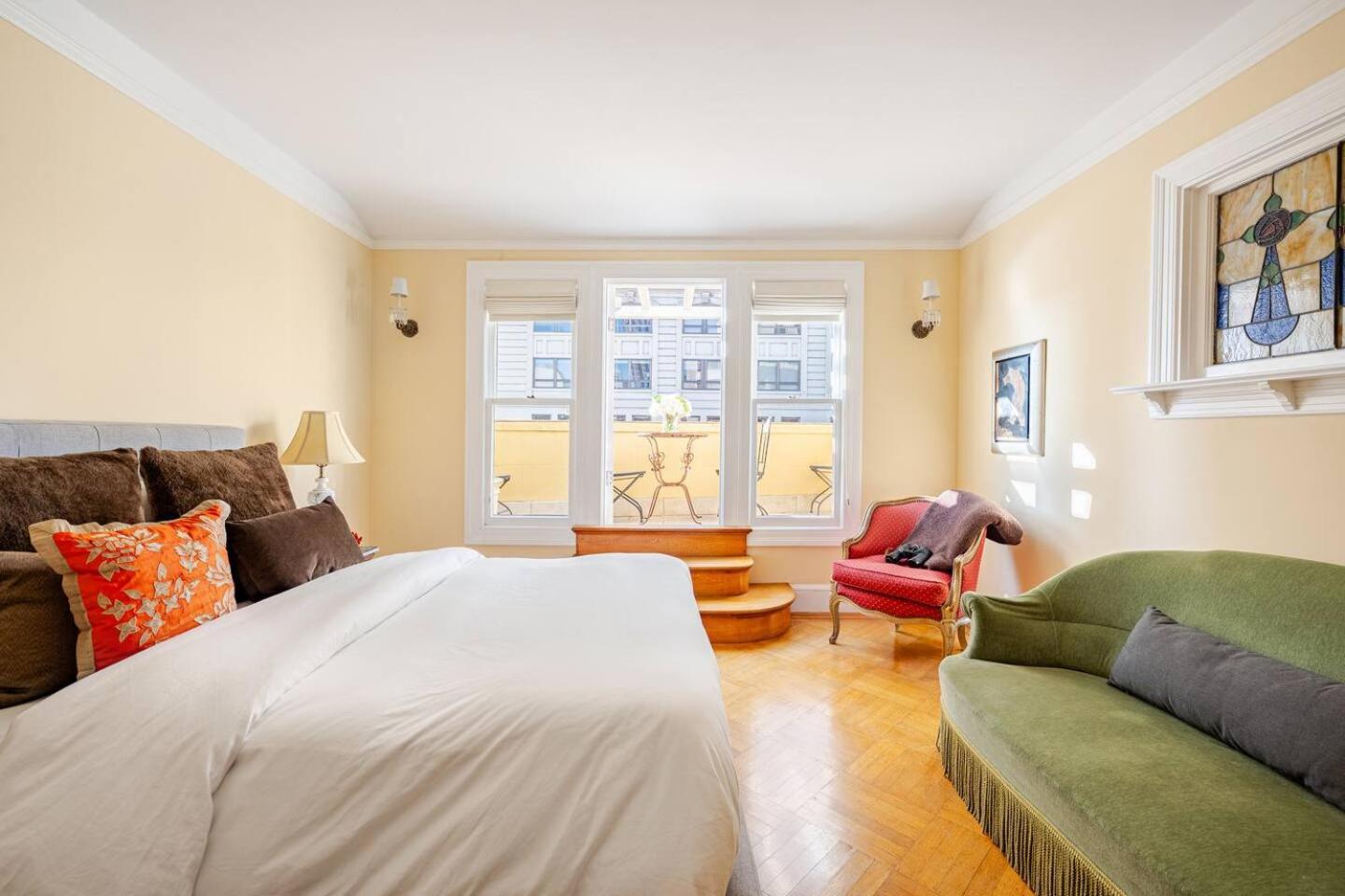 Four-Bedroom Holiday Home