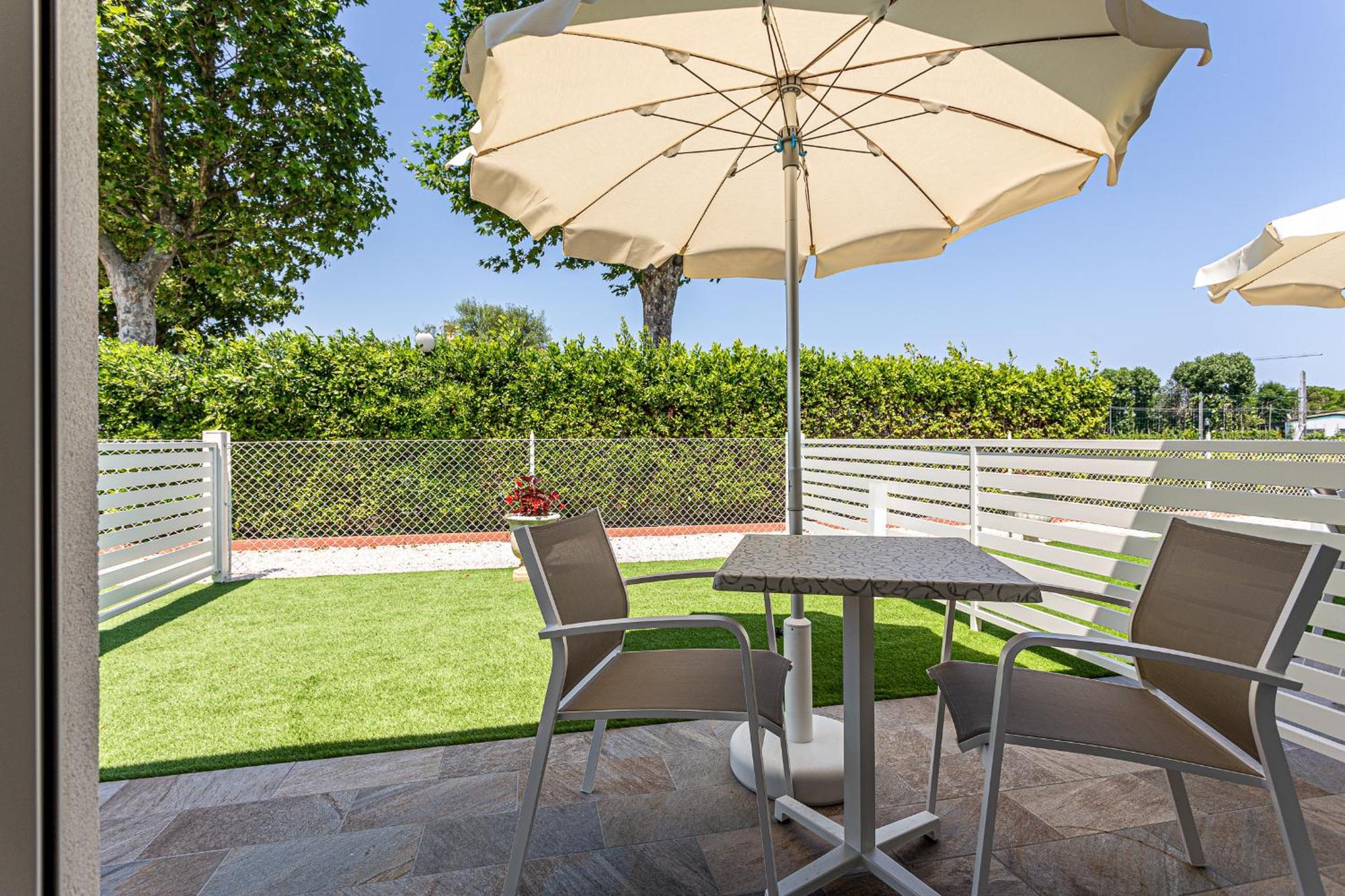 Double or Twin Room Terrace