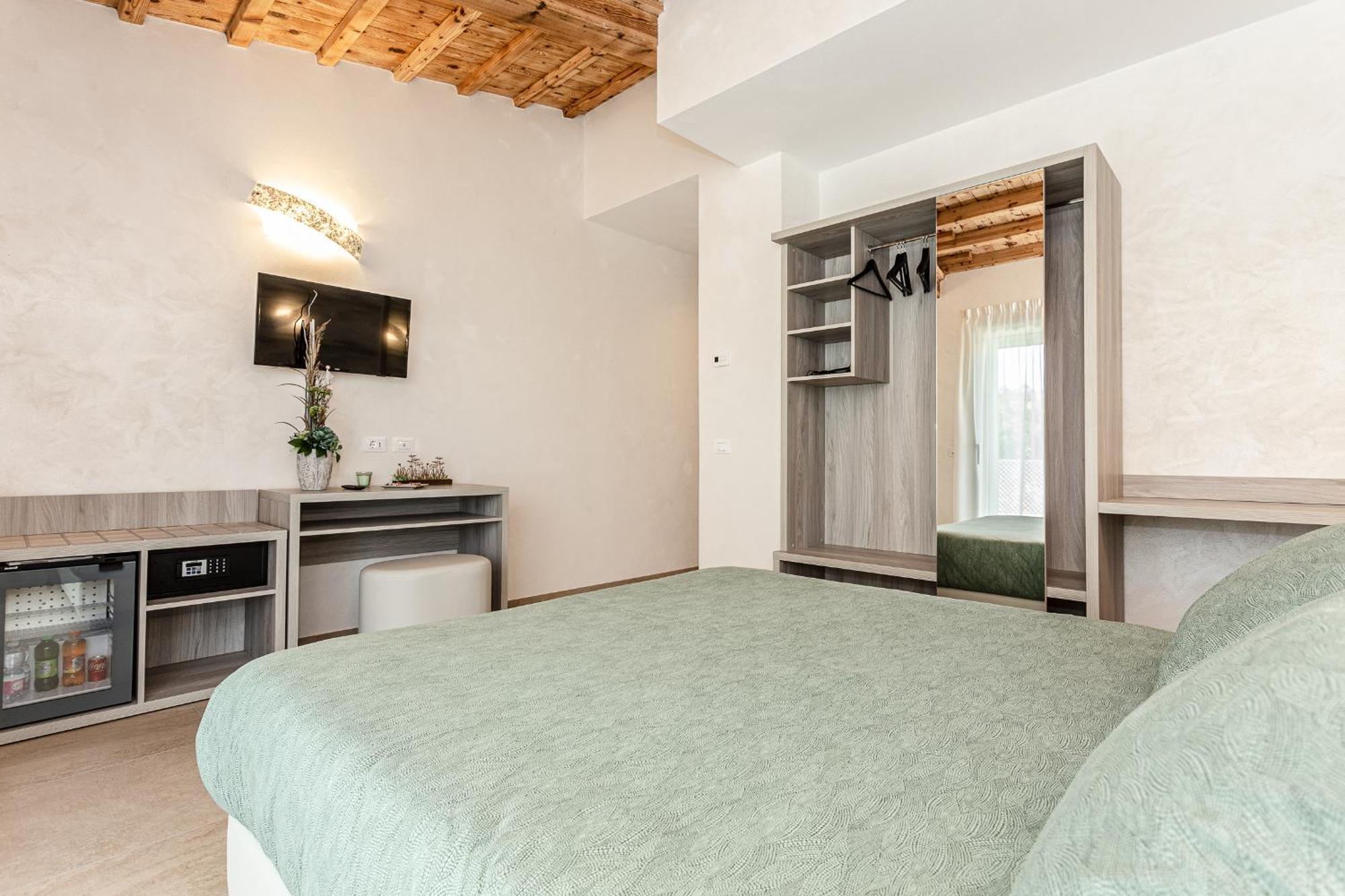 Double or Twin Room Terrace