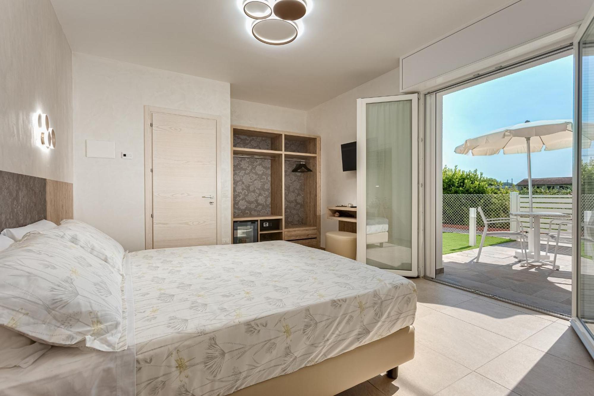 Double or Twin Room Terrace