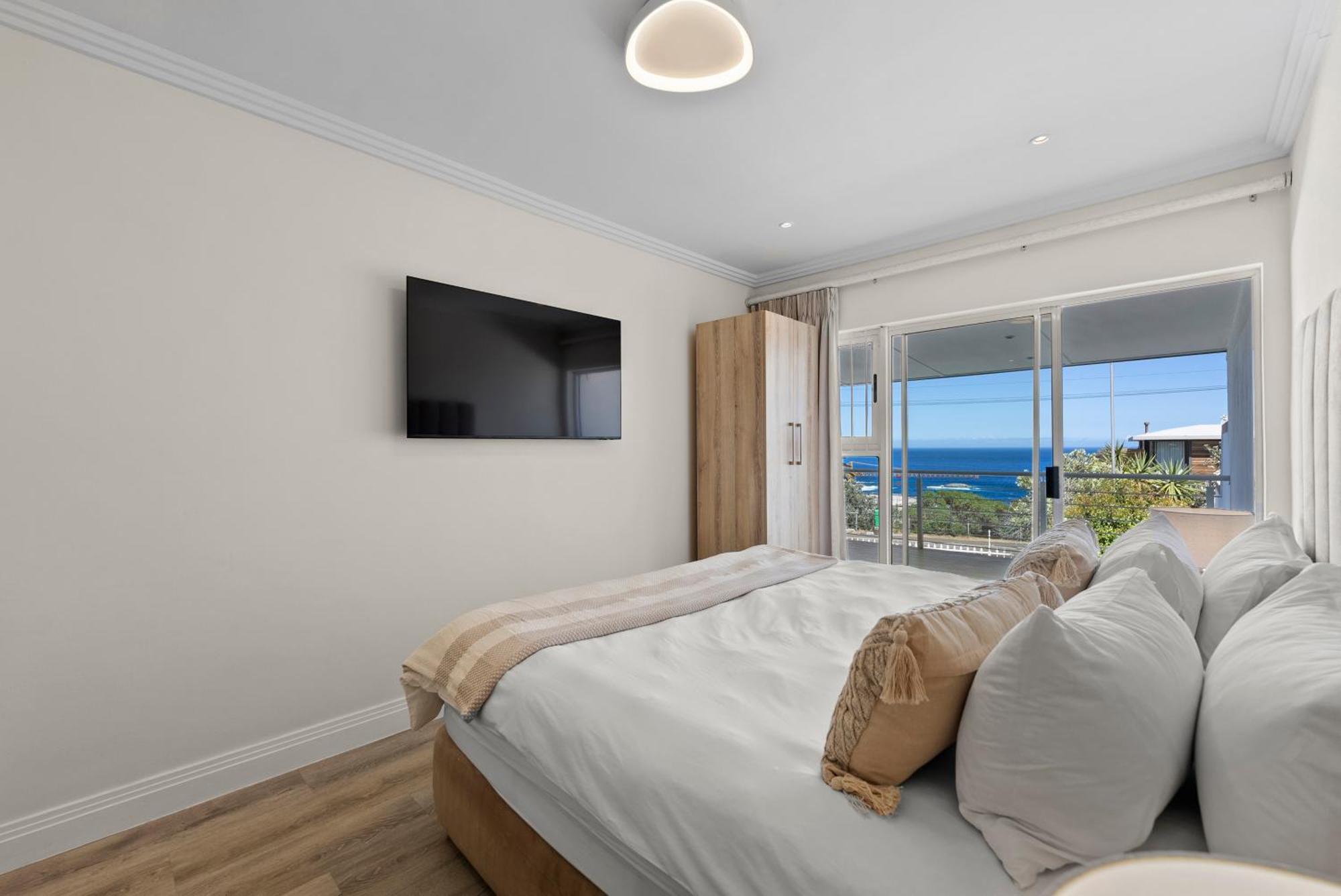 Double or Twin Room with Sea View,1746870278:JPEG