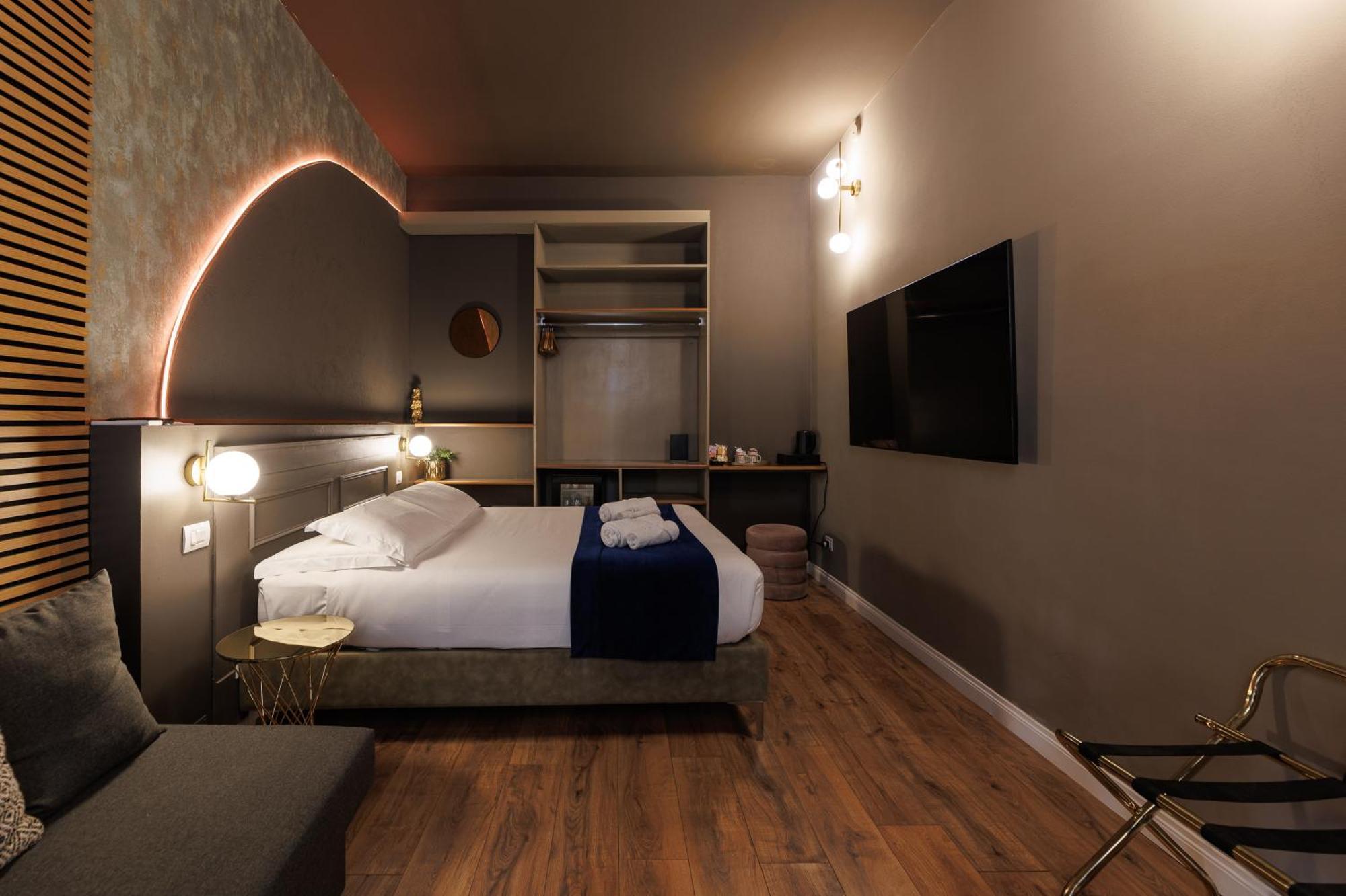Triple Room,1746876111:JPEG
