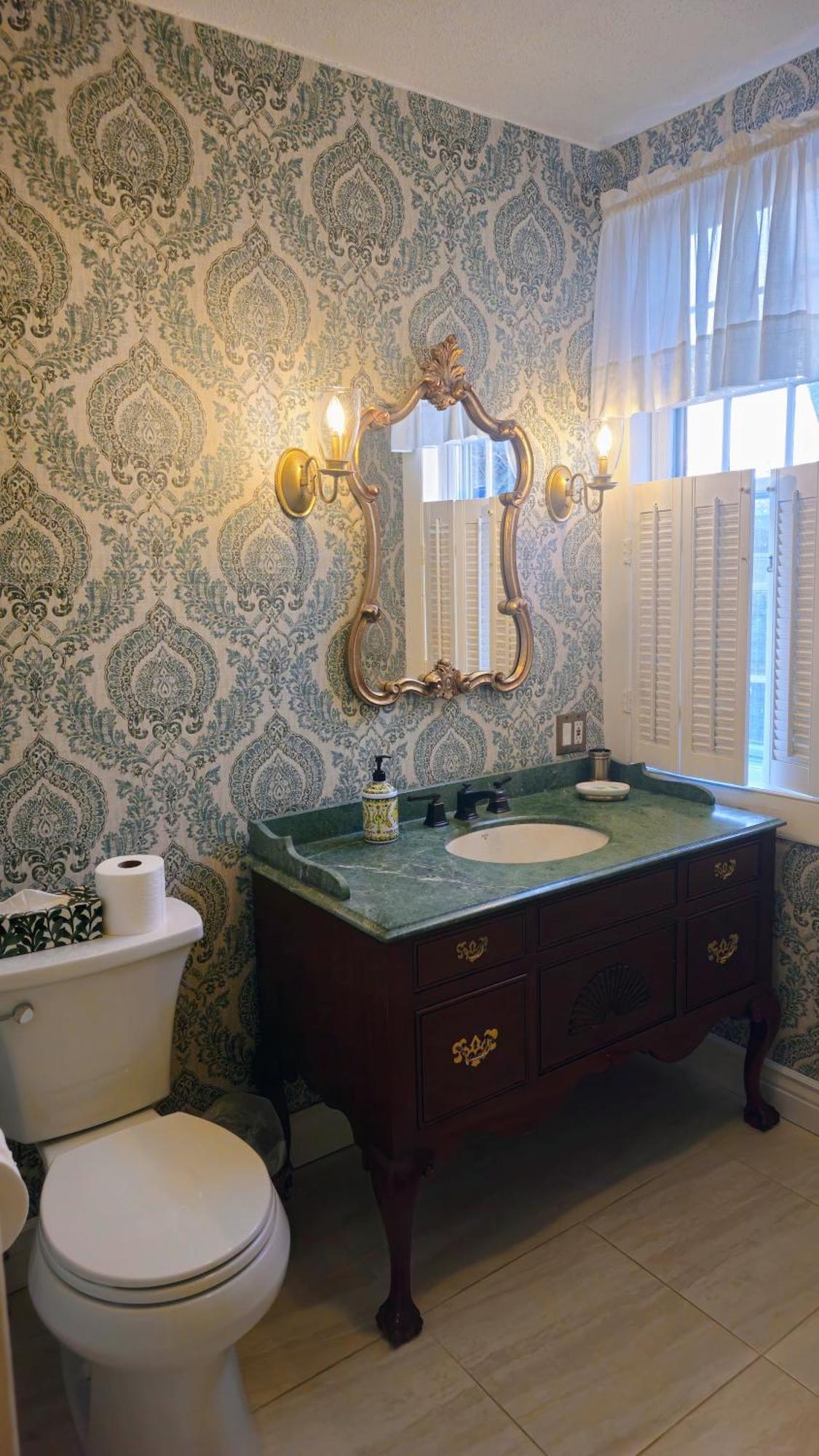 Queen Room