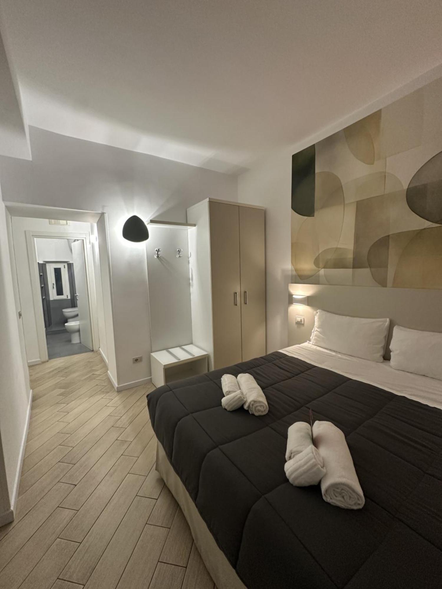 Double Room with Courtyard View,1746928571:JPEG