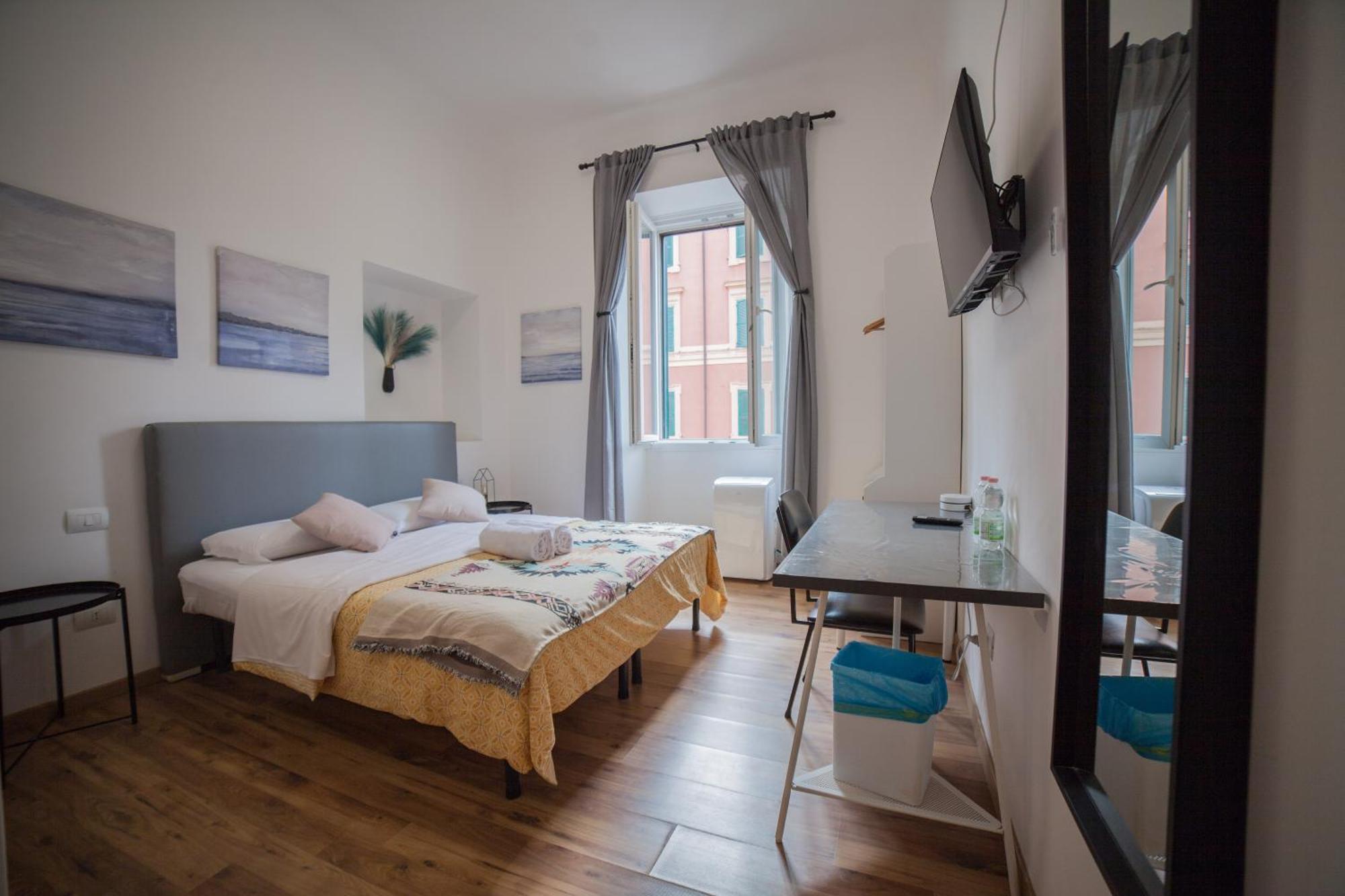 Double Room Private Bathroom