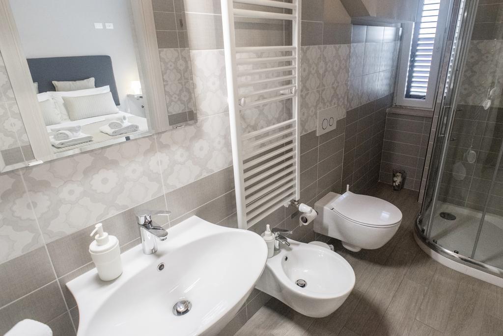 Double Room Private Bathroom