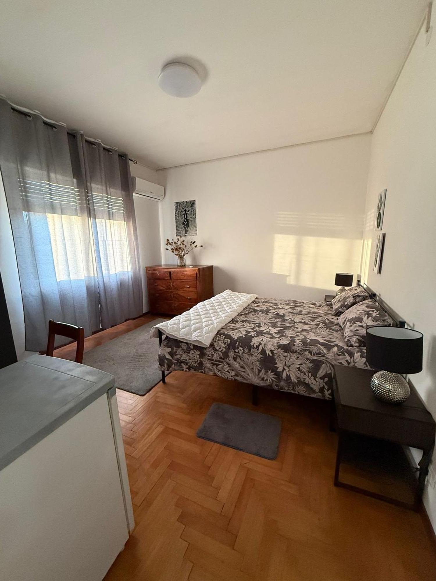 N.2 Double Room with Shared Bathroom