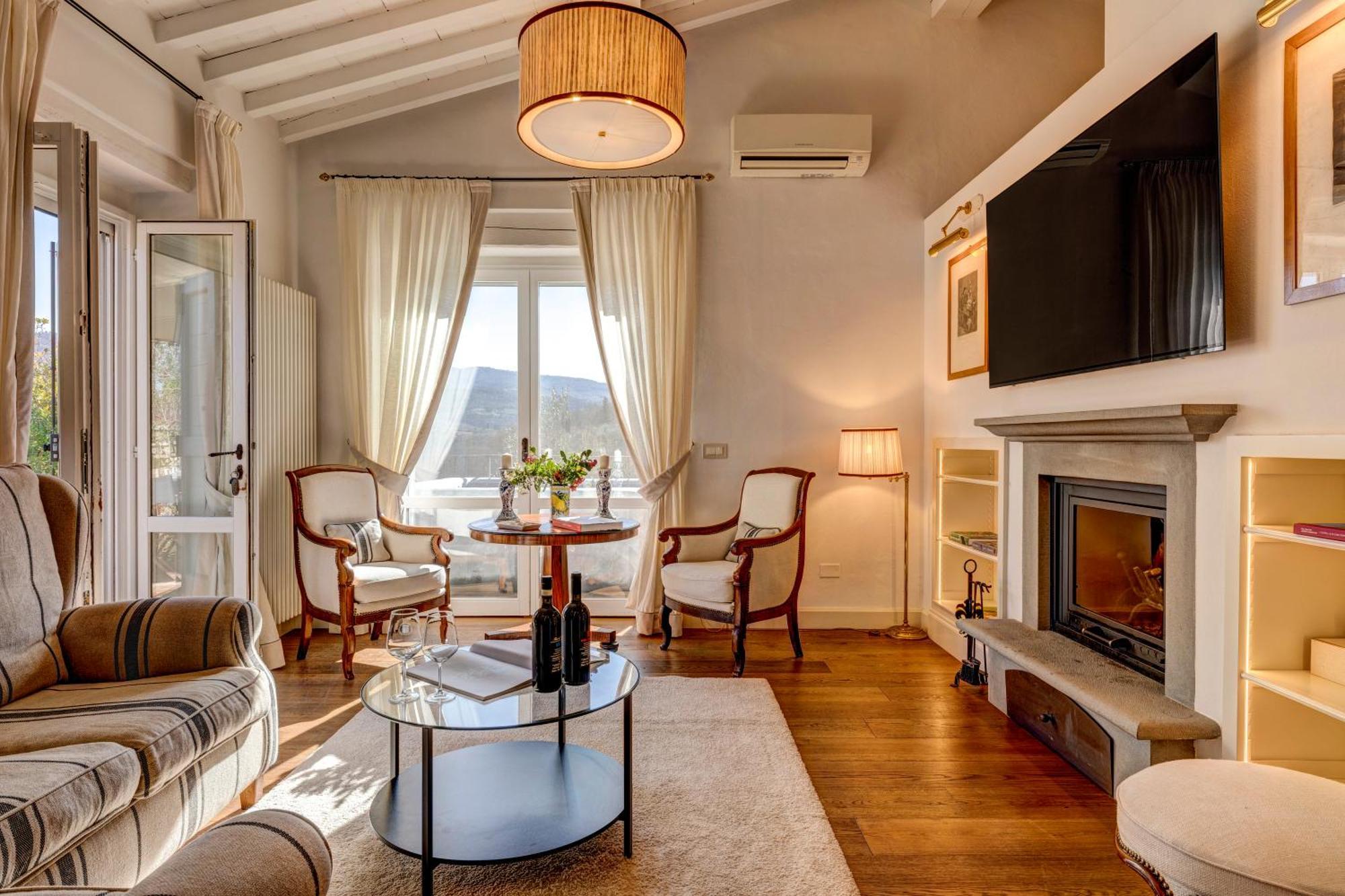 Deluxe One-Bedroom Apartment with Garden View