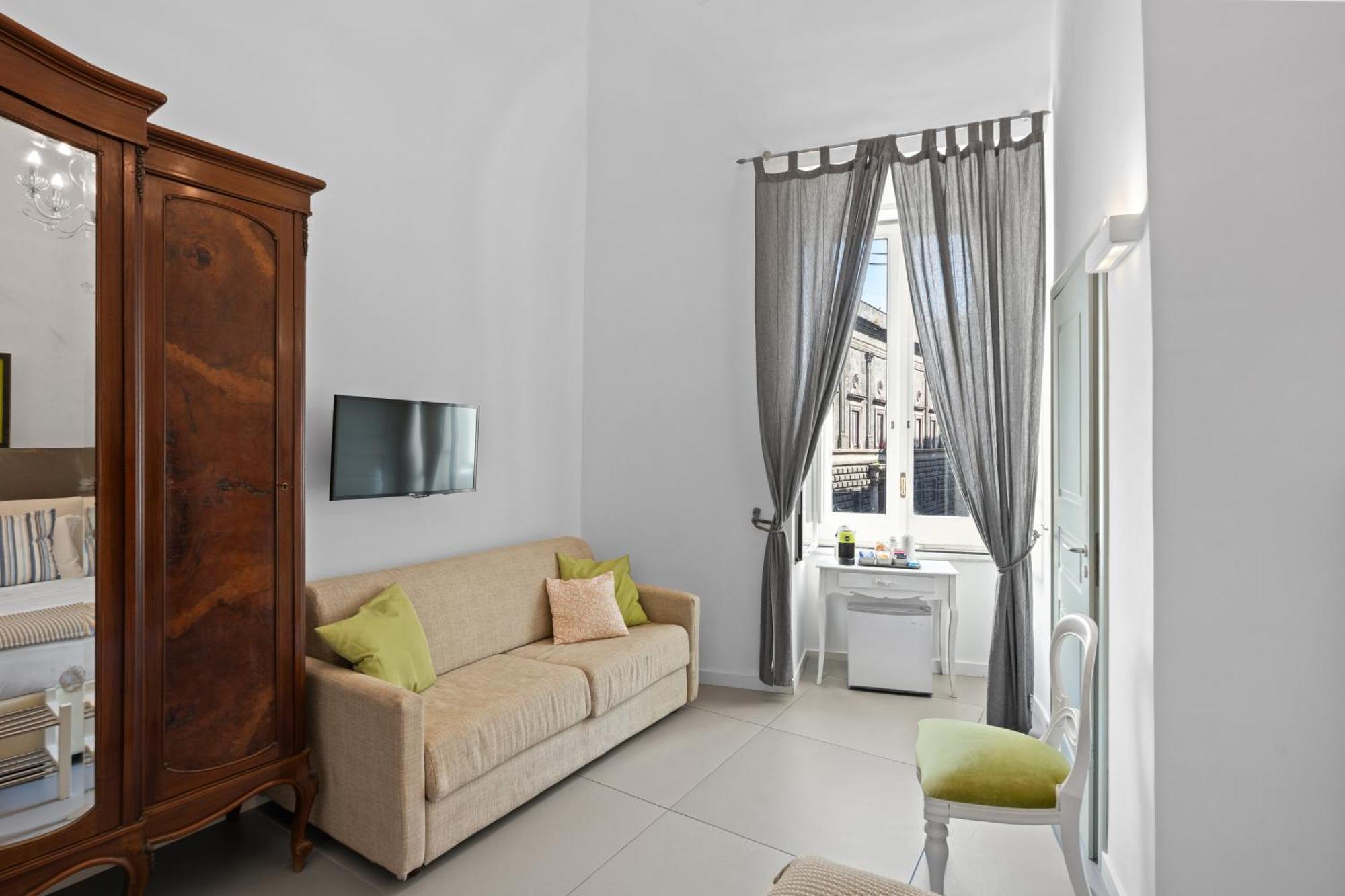 Deluxe Quadruple Room