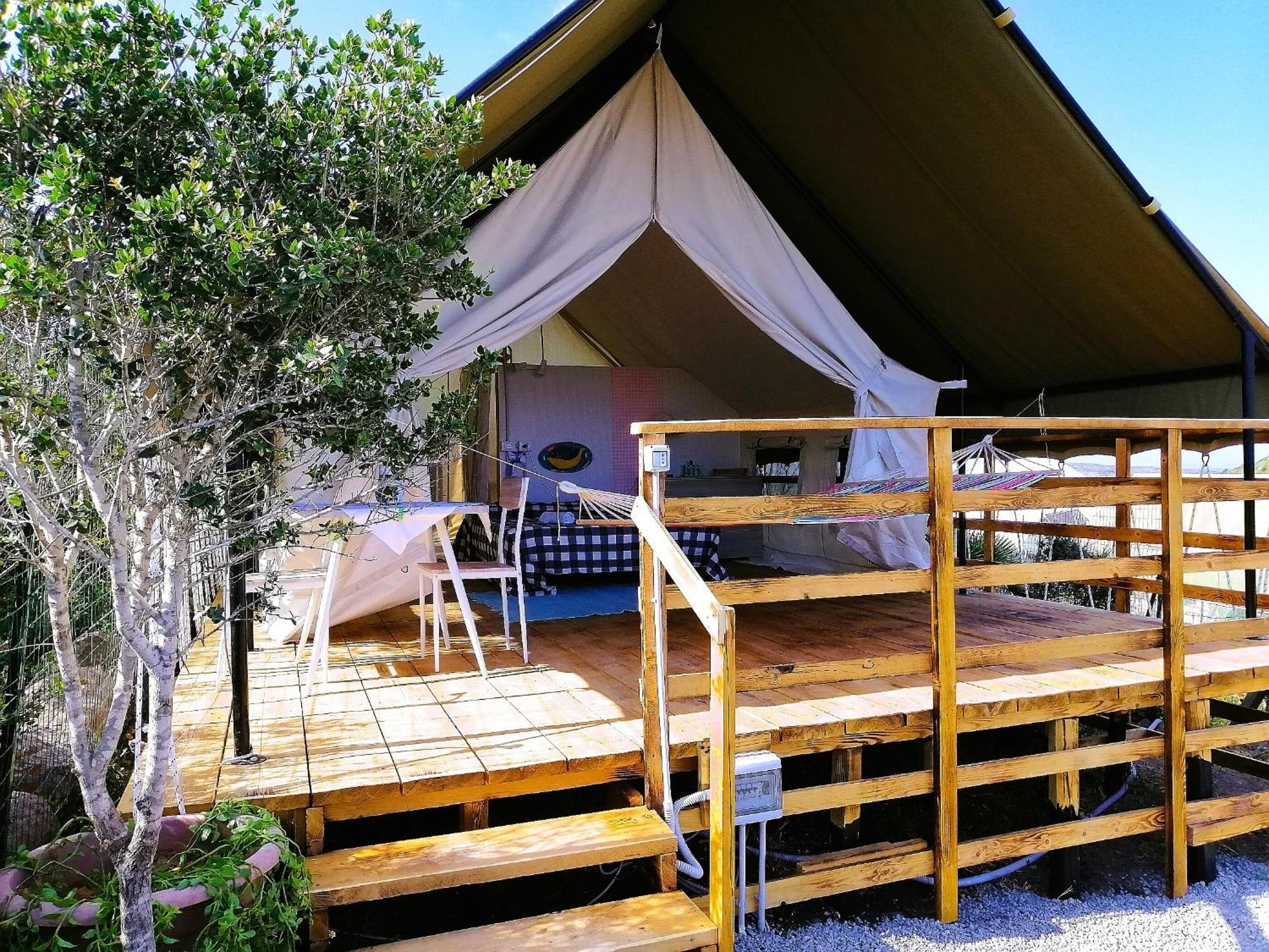 Tent,1756669000:JPEG