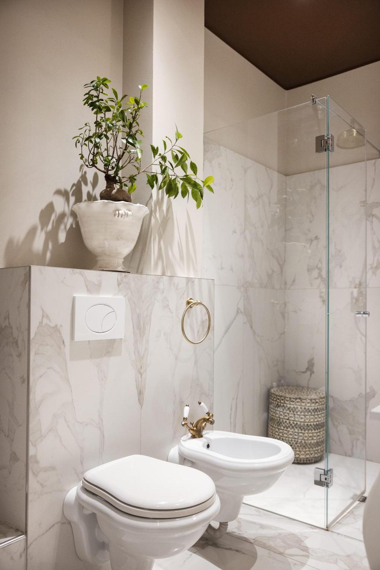 King Suite Spa Bath