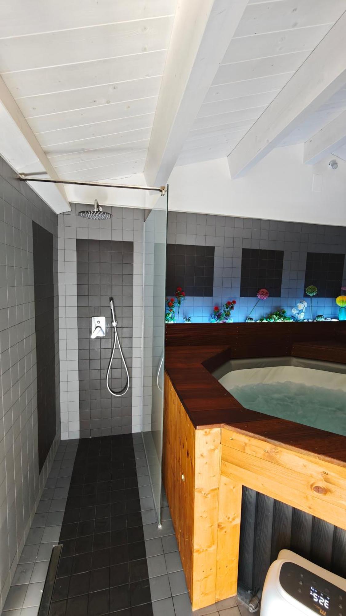 Suite Spa Bath