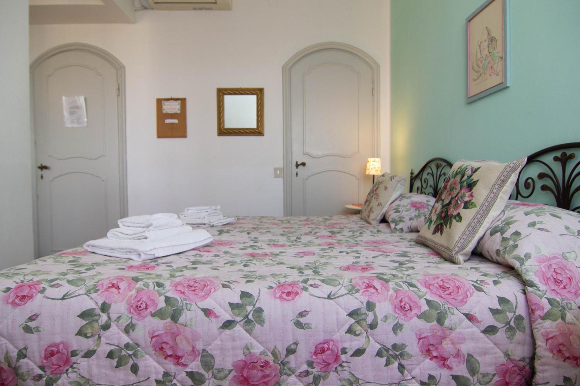 Comfort Quadruple Room,1758550005:JPEG
