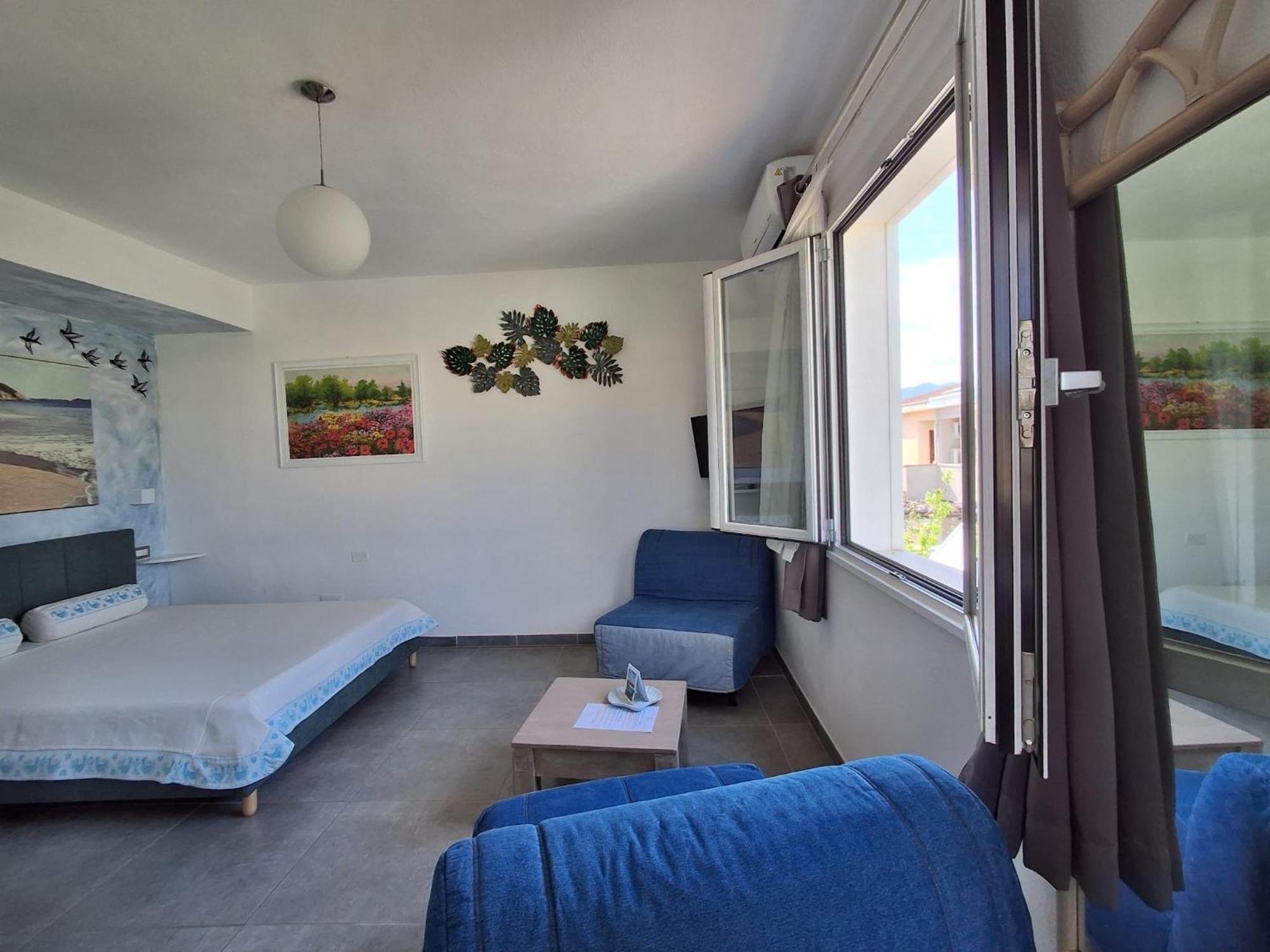 Triple Room Private Bathroom