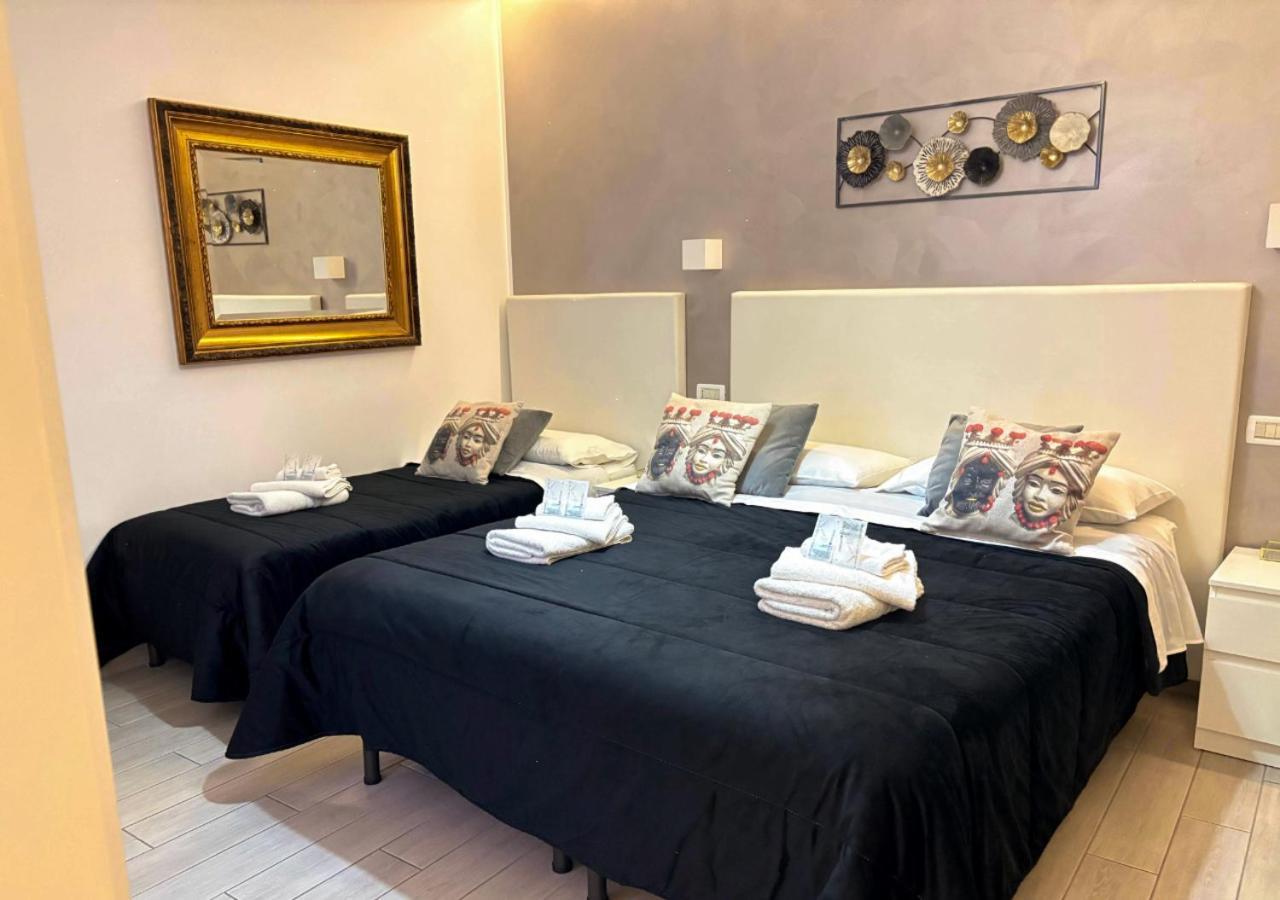 Deluxe Room,1759282218:JPEG