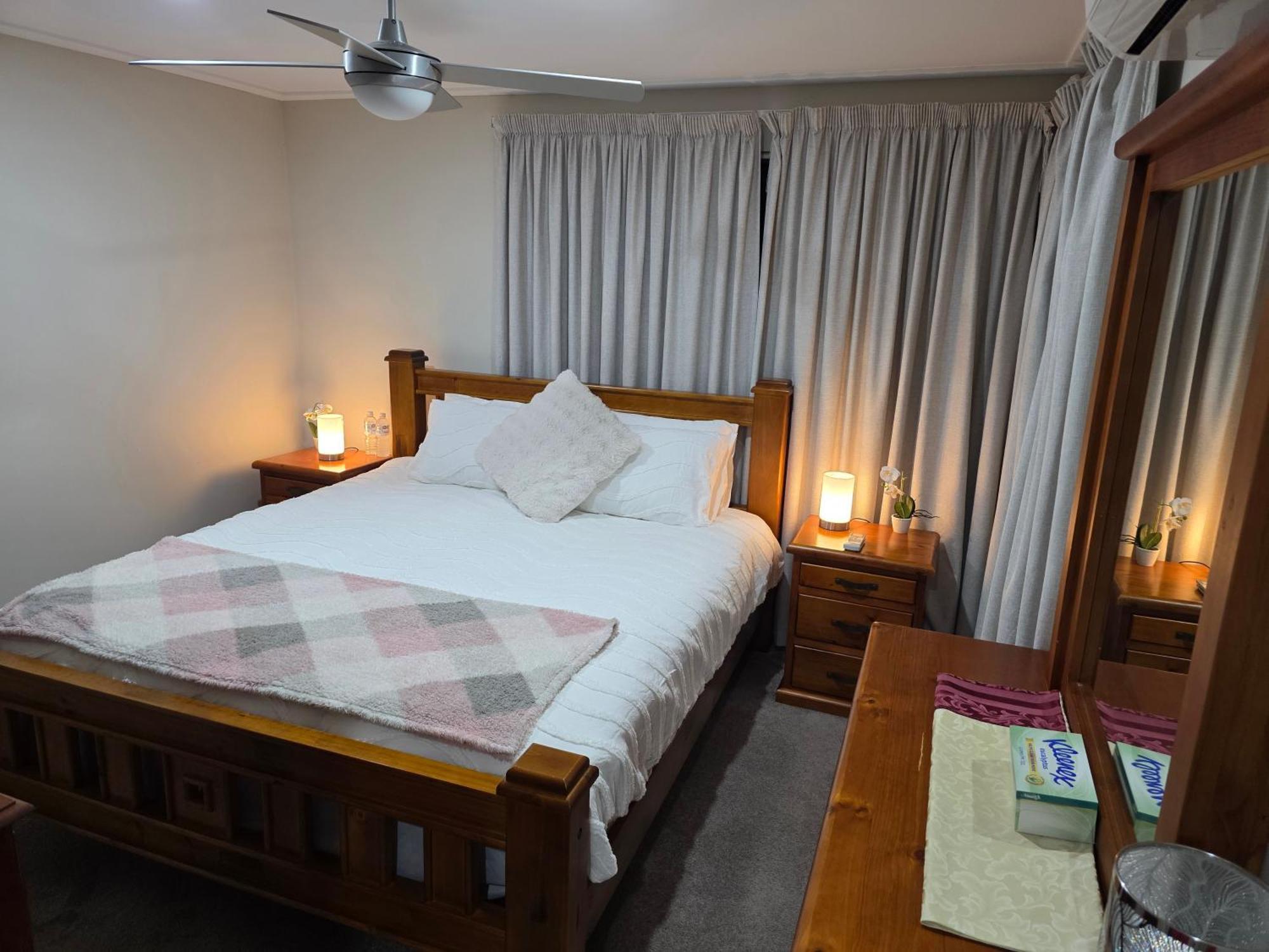 Deluxe King Suite