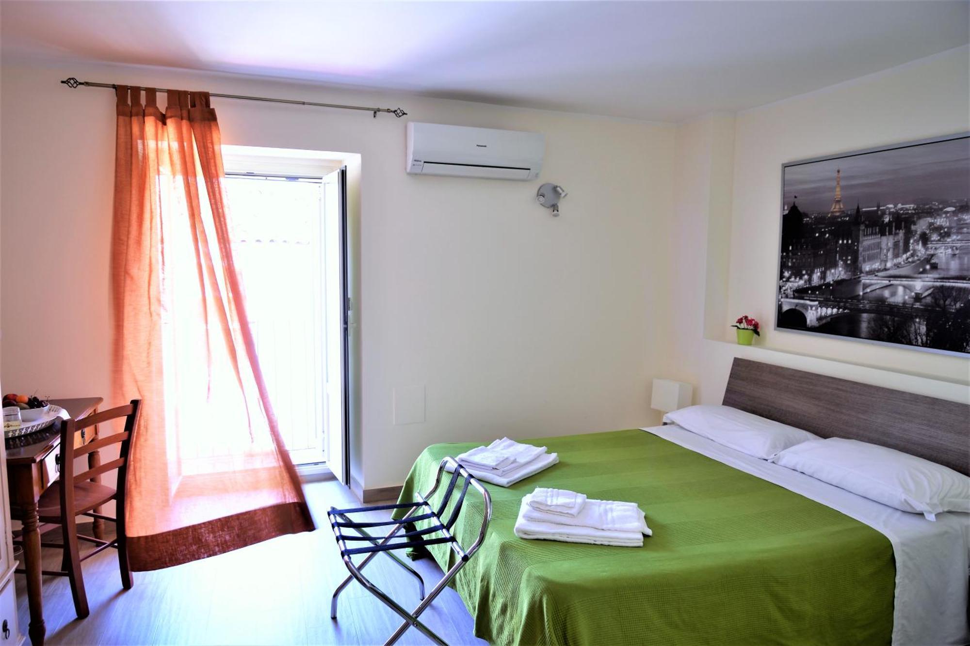 Triple Room Private Bathroom
