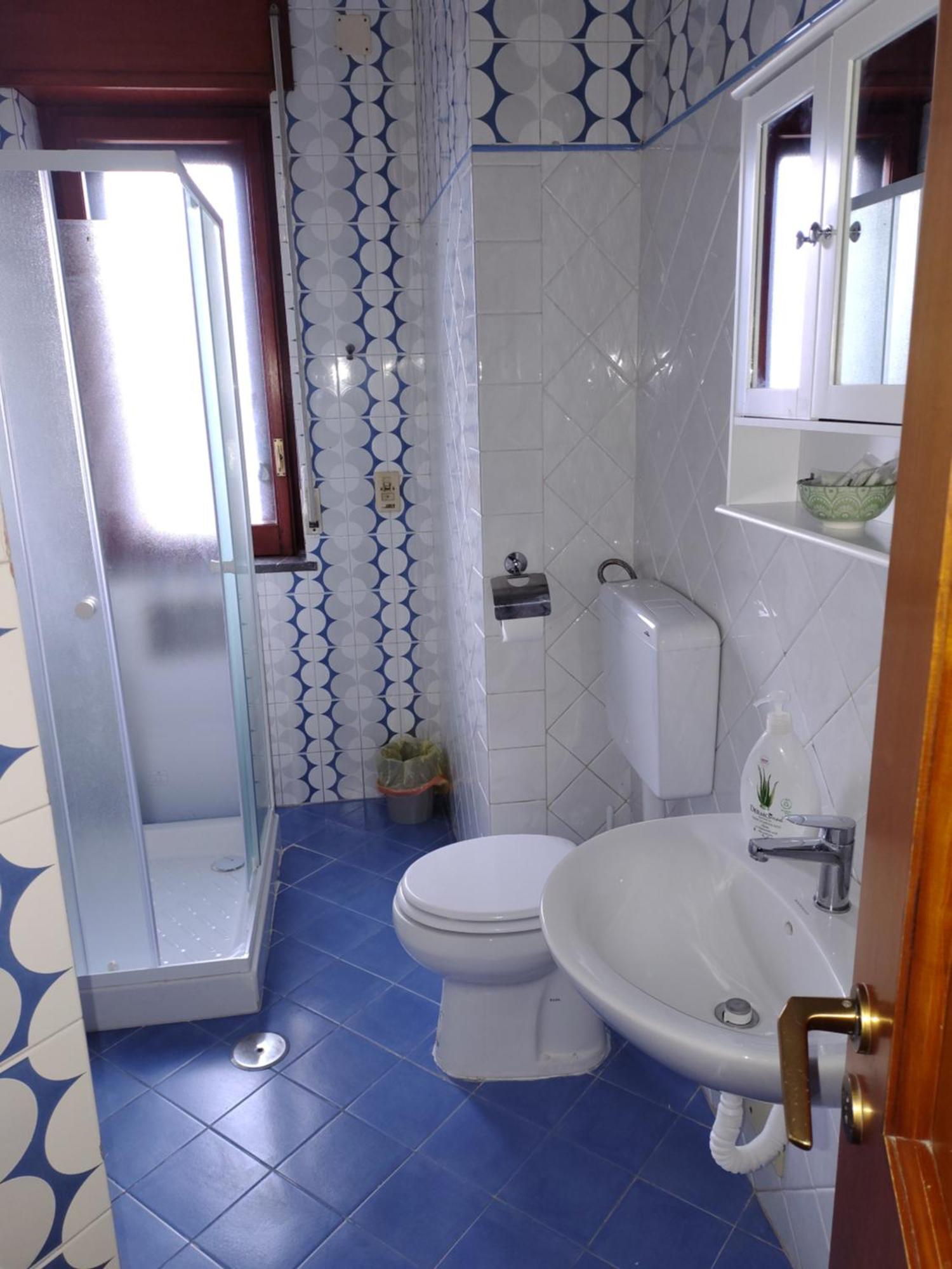 Family Room Private Bathroom