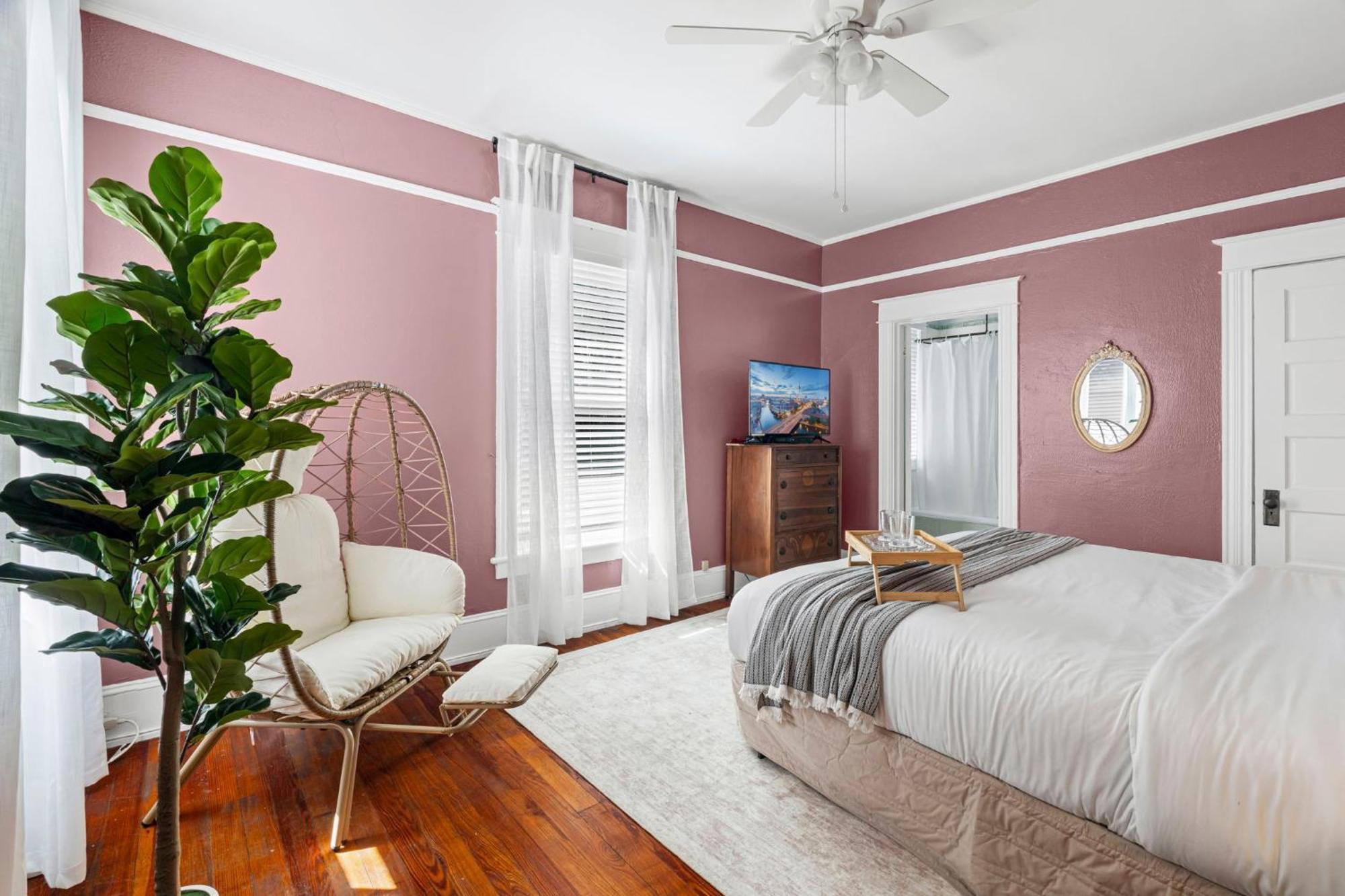 King Room