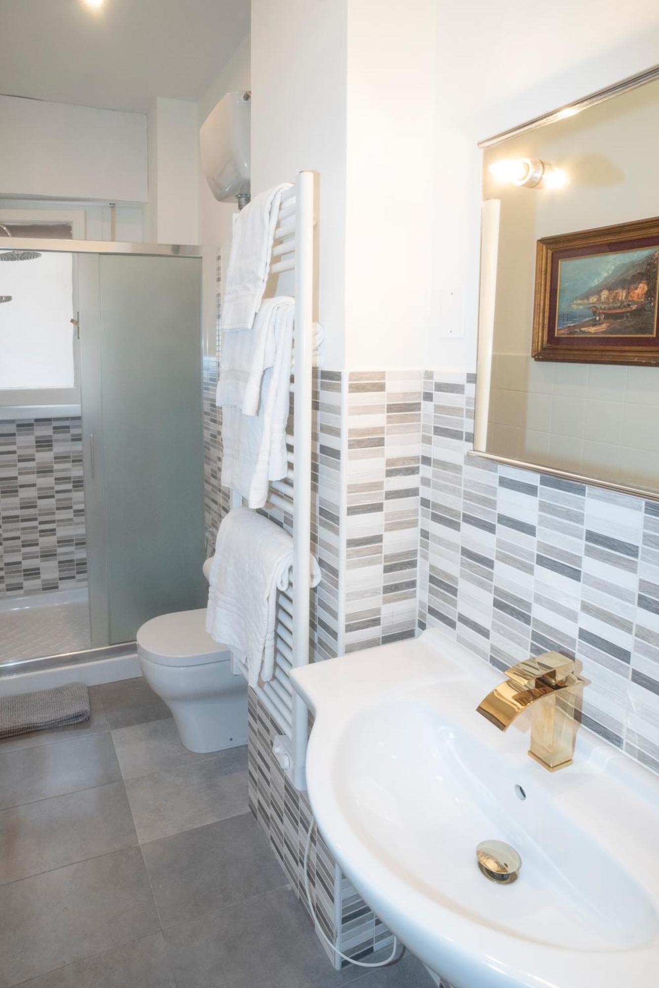 Double Room Private External Bathroom