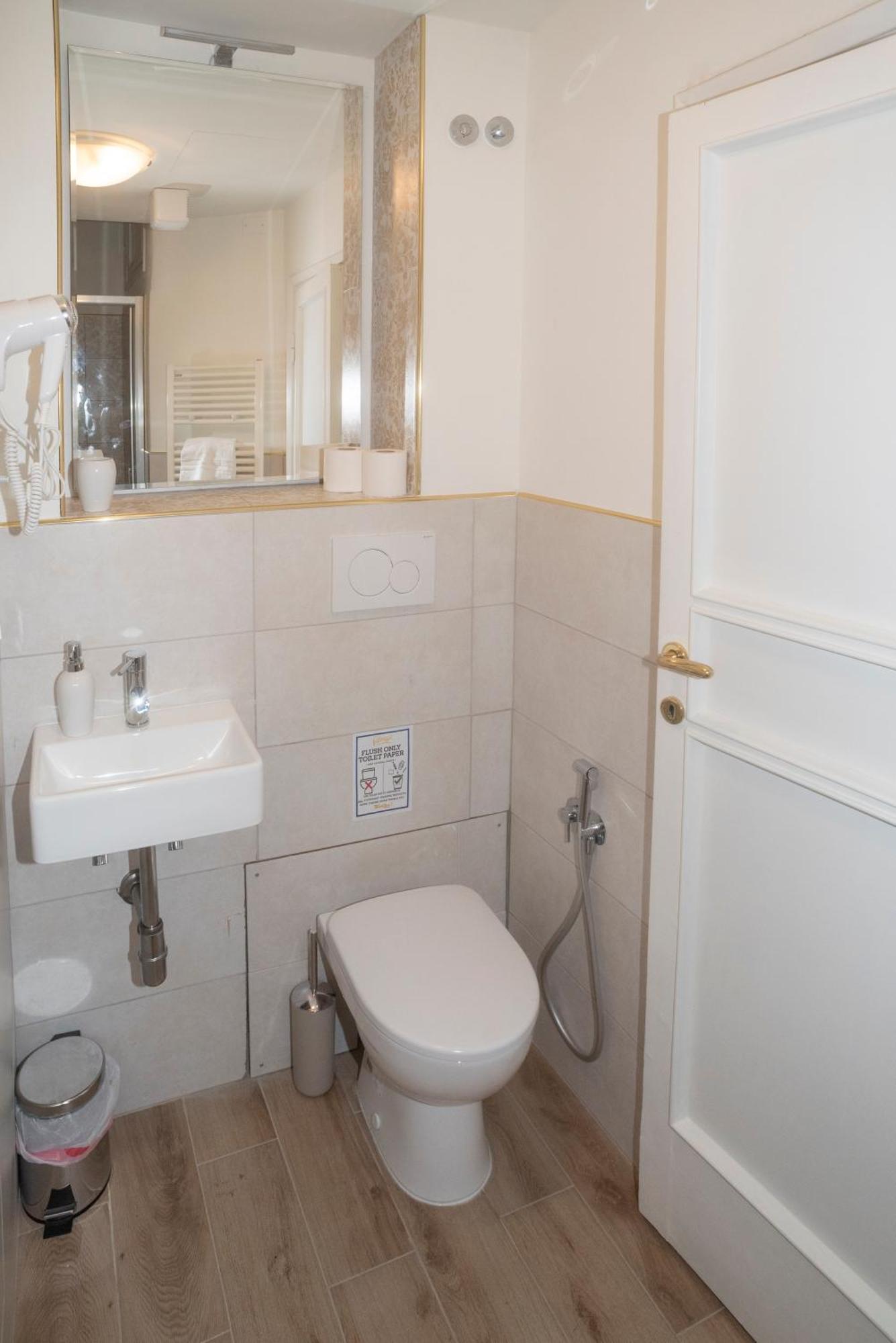 Budget Single Room